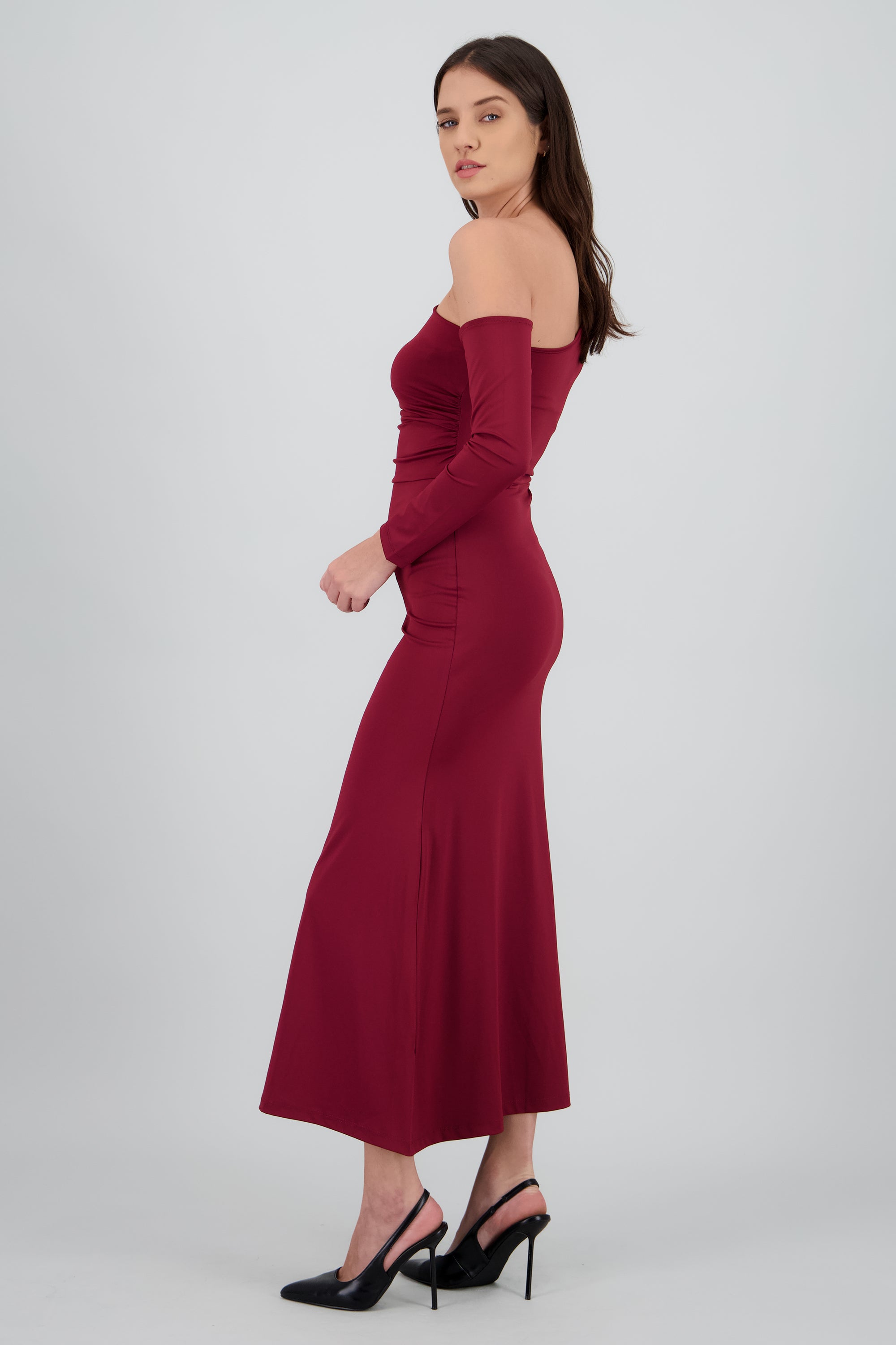 Vestido maxi one shoulder manga larga VINO