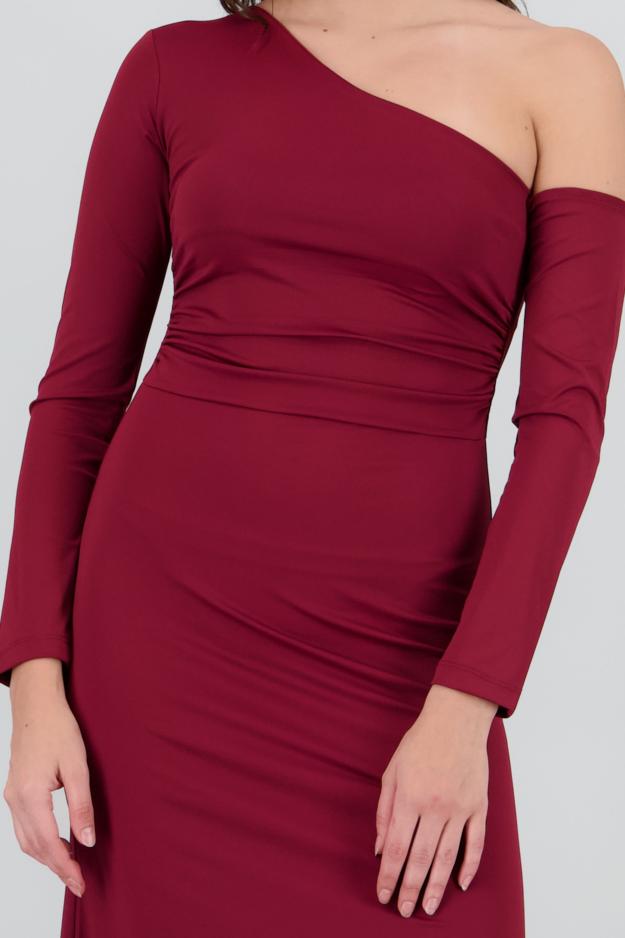 Vestido maxi one shoulder manga larga VINO