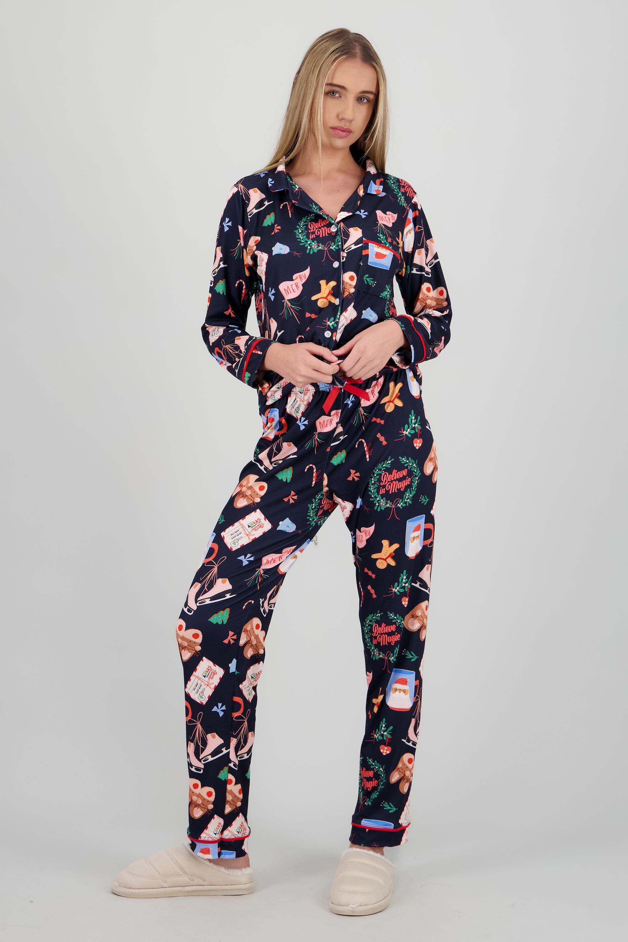 Pijama estampado navideño MARINO COMBO