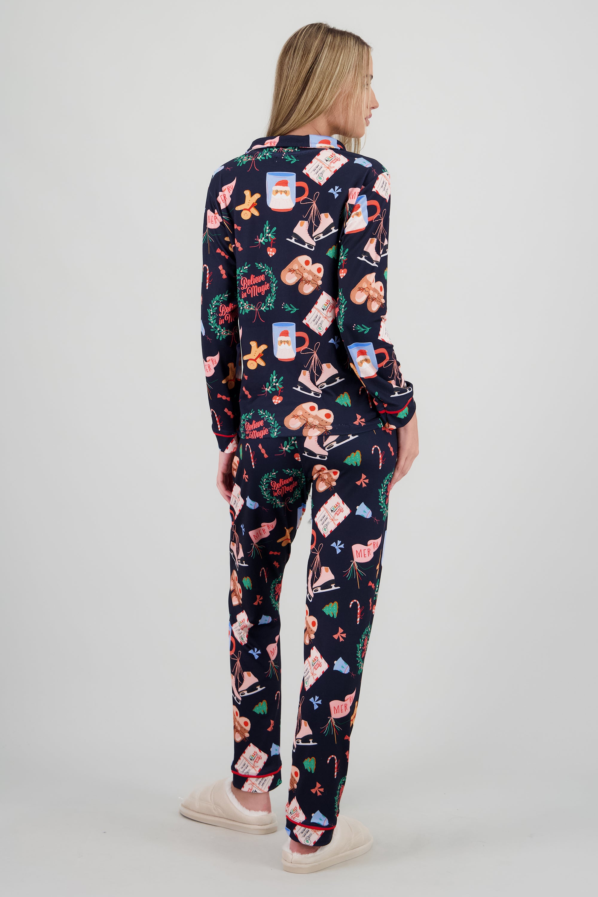 Pijama estampado navideño MARINO COMBO