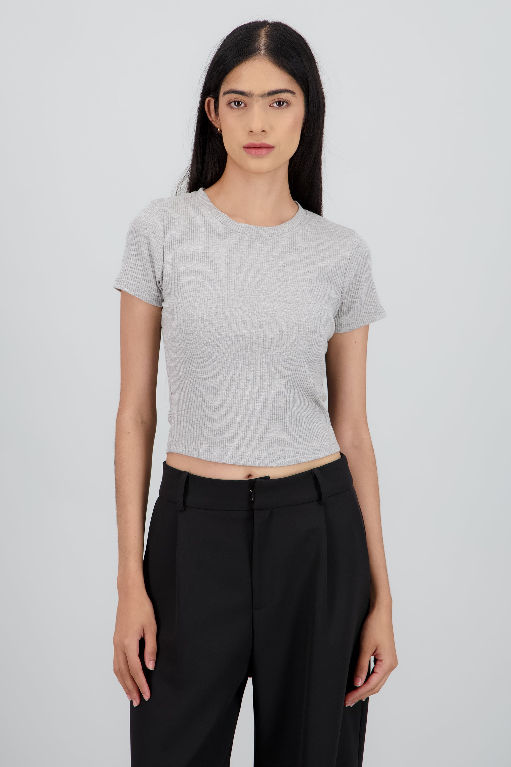 Top básico punto liso manga corta GRIS