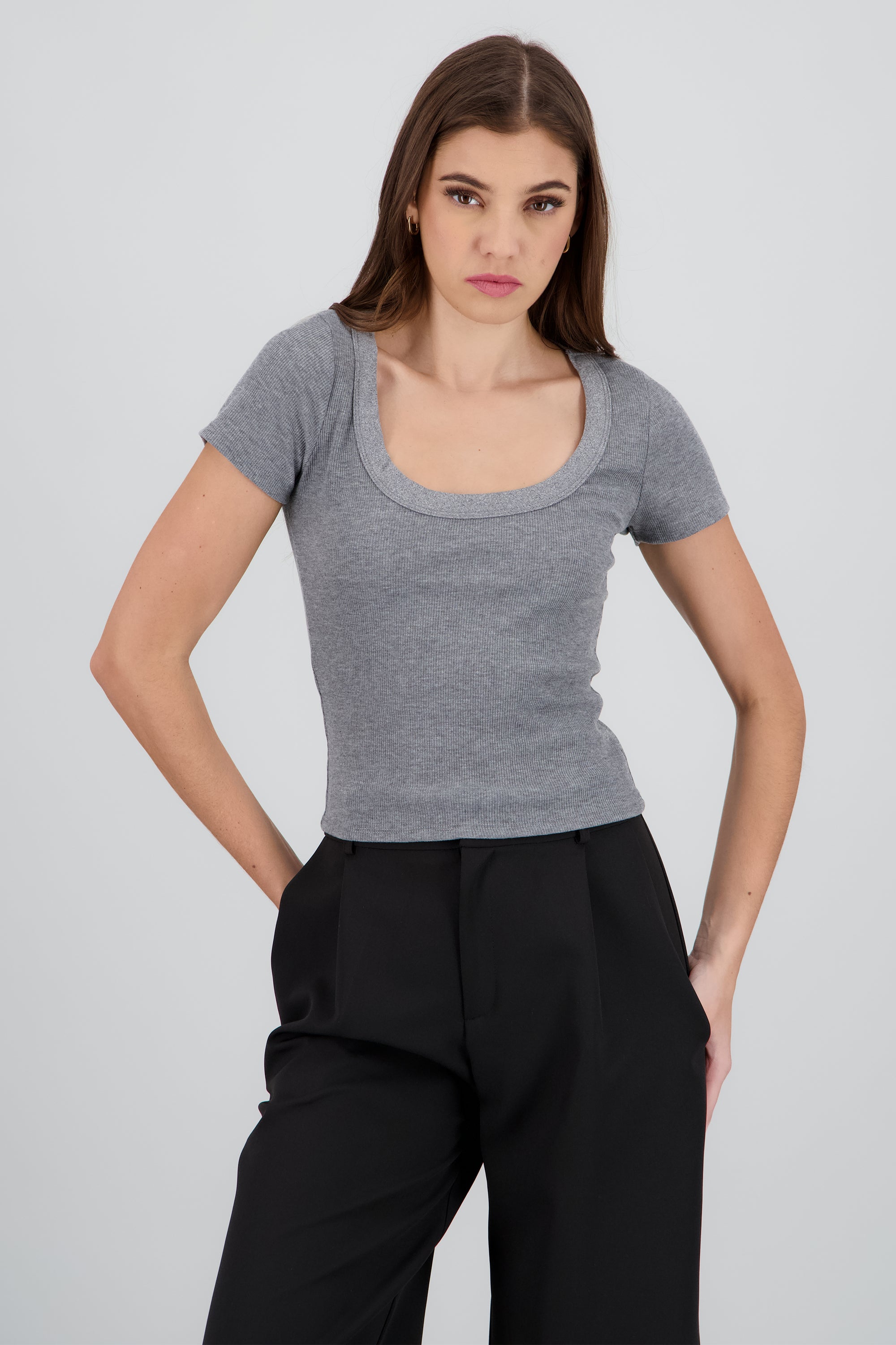 Top rib manga corta GRIS