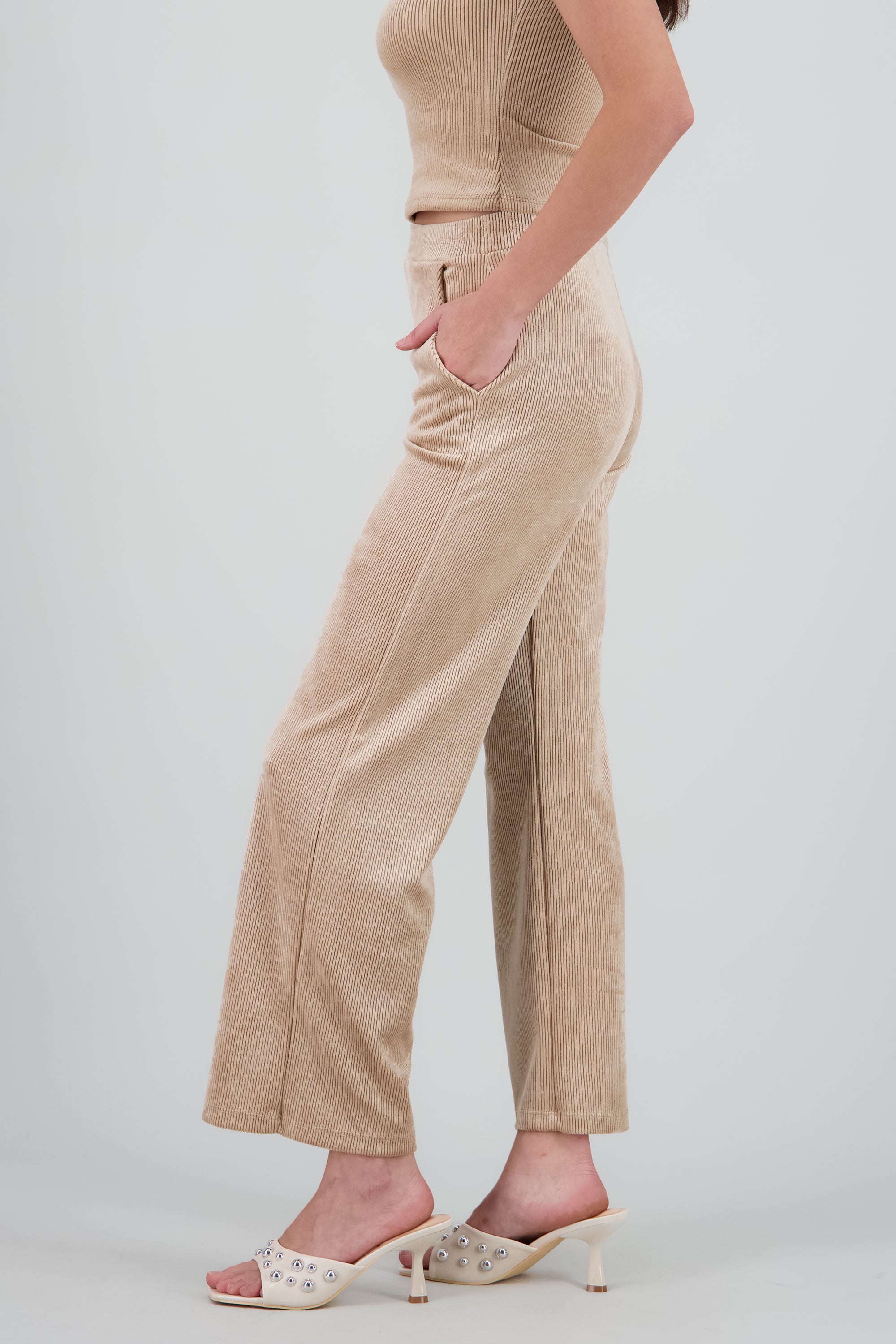 Pantalon resorte detalle bolsas BEIGE