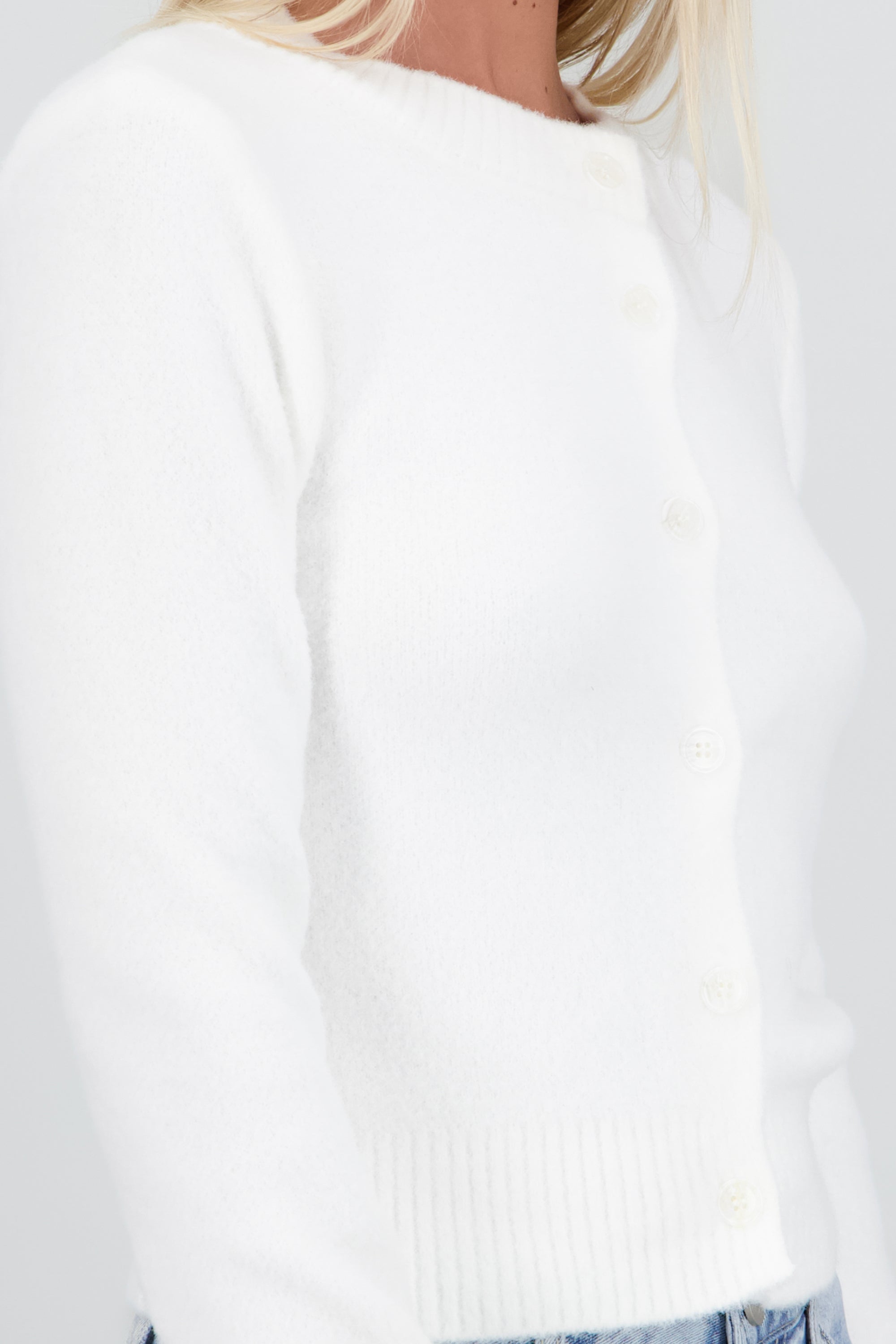 Cardigan tejido liso suave HUESO