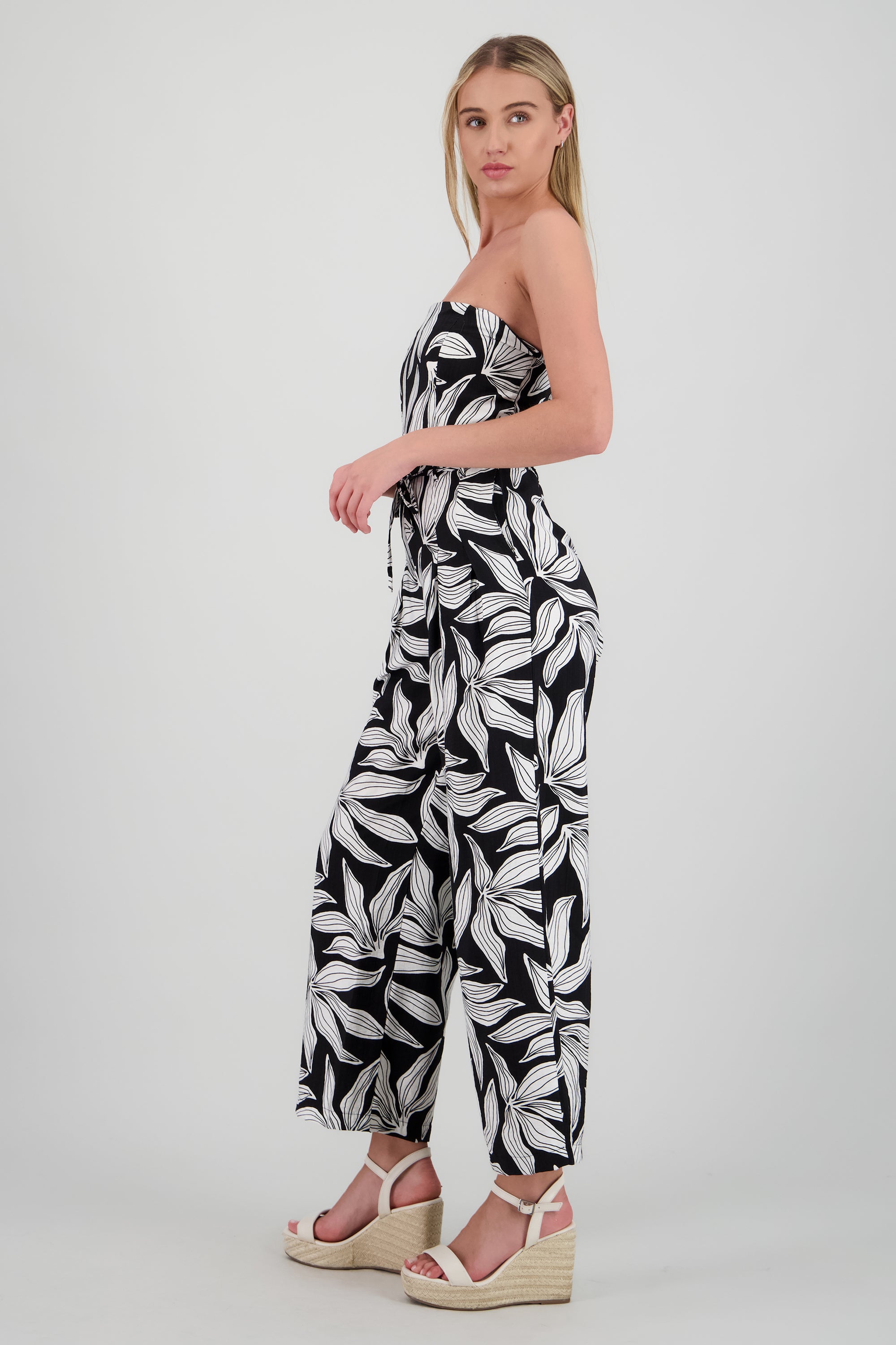Jumpsuit strapples estampado flores NEGRO COMBO
