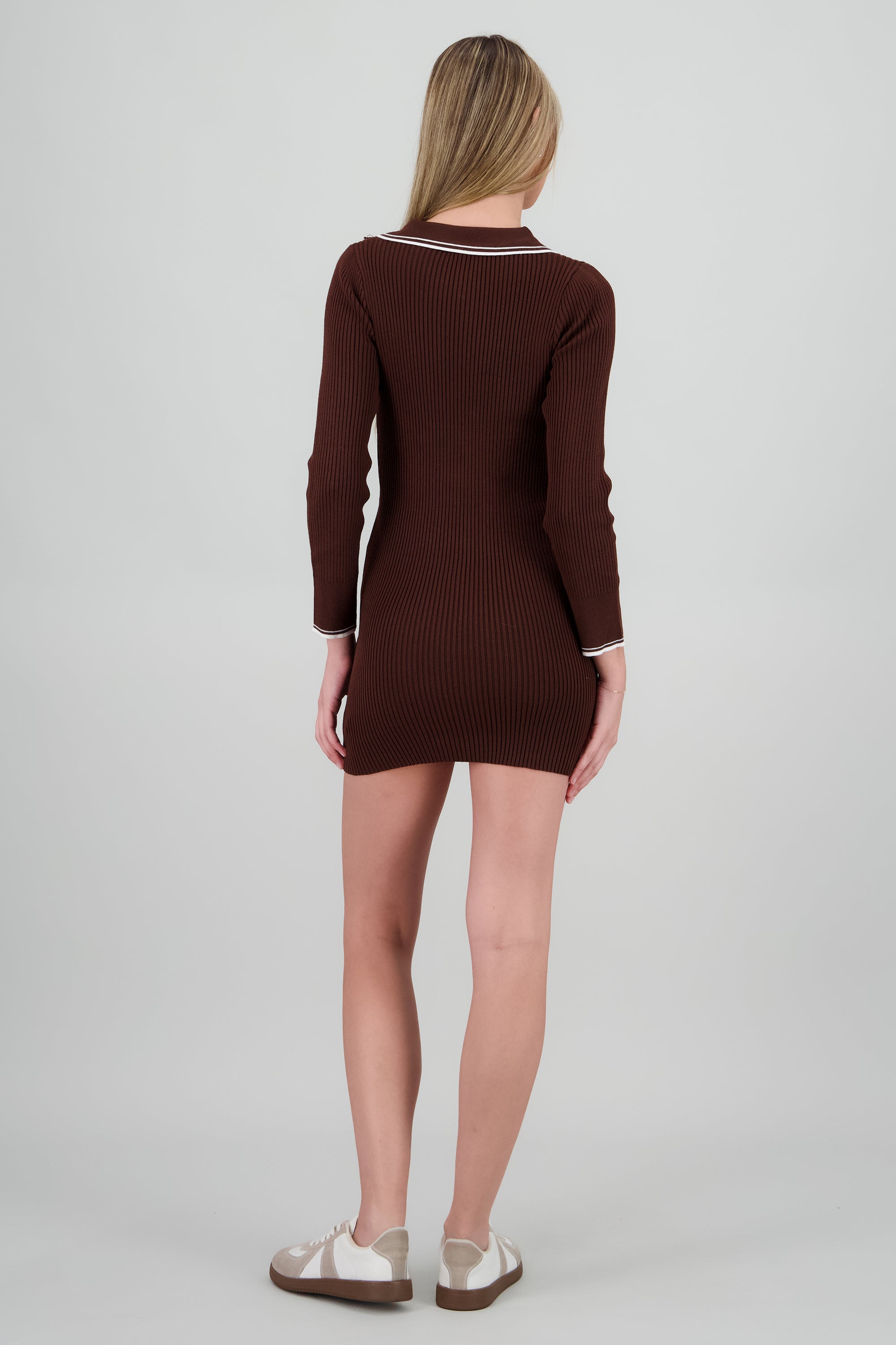 Vestido polo bodycon liso tejido CHOCOLATE