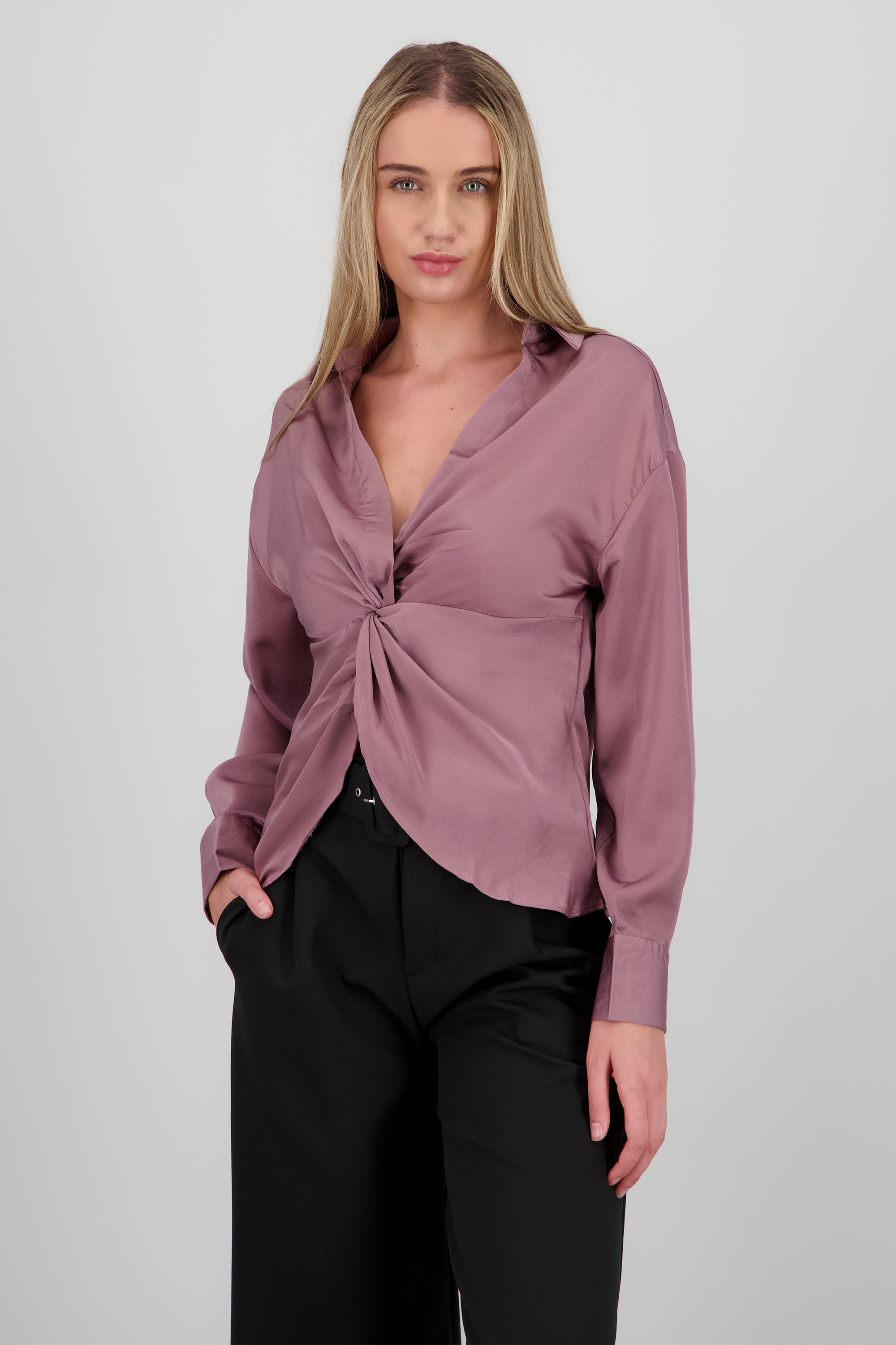 Camisa nudo satinada MALVA