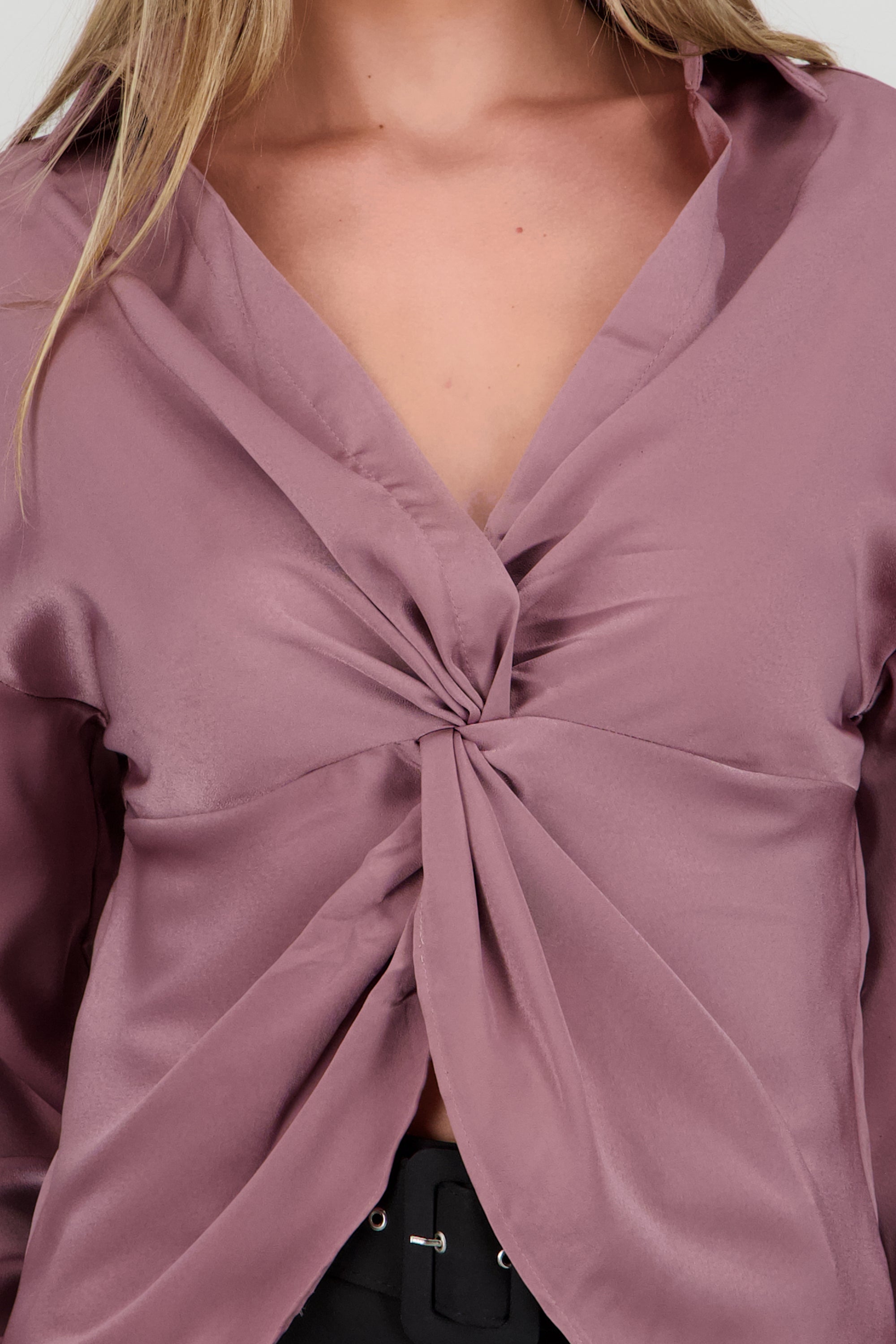 Camisa nudo satinada MALVA