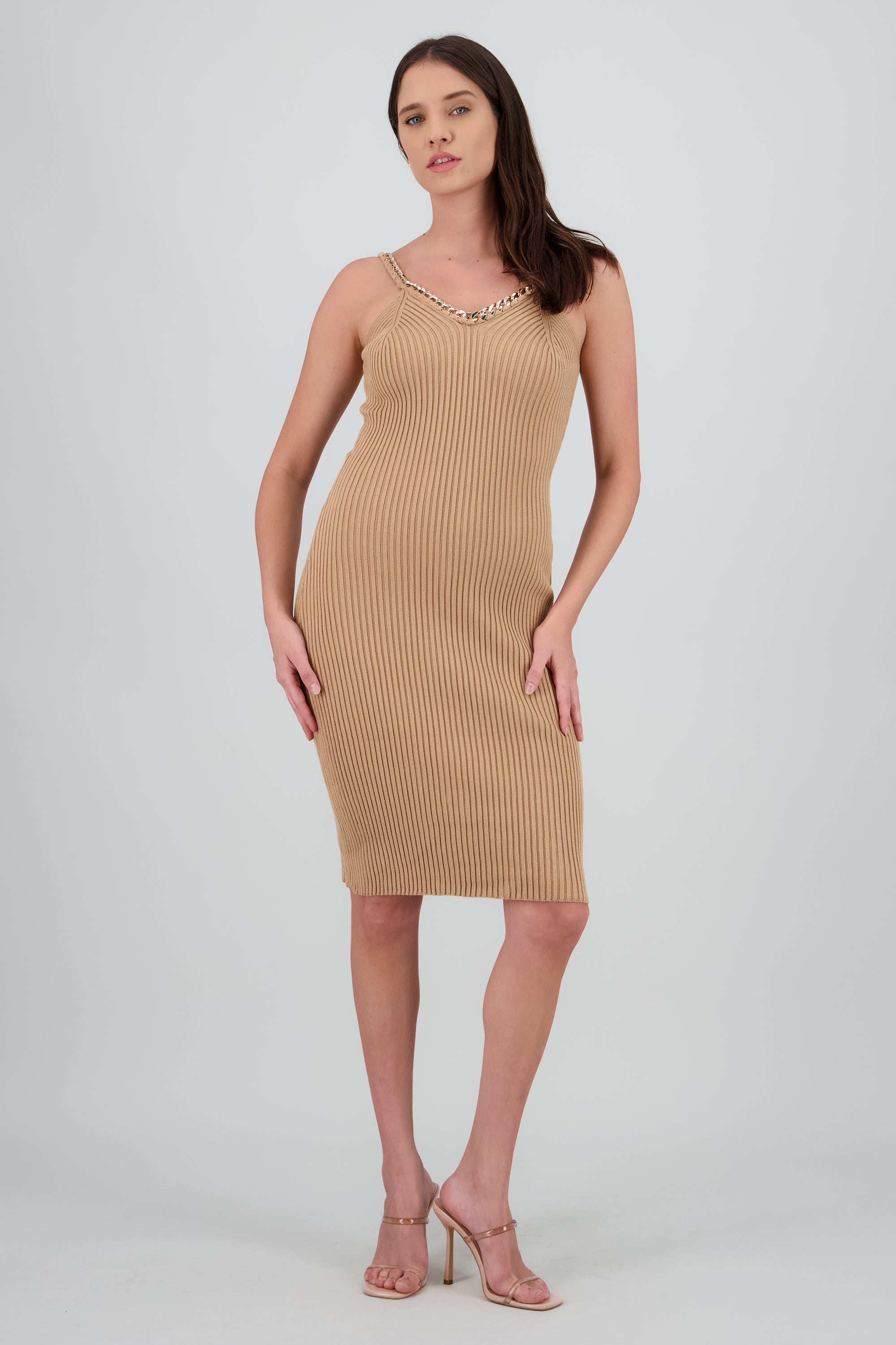 Vestido escote cadena TAUPE
