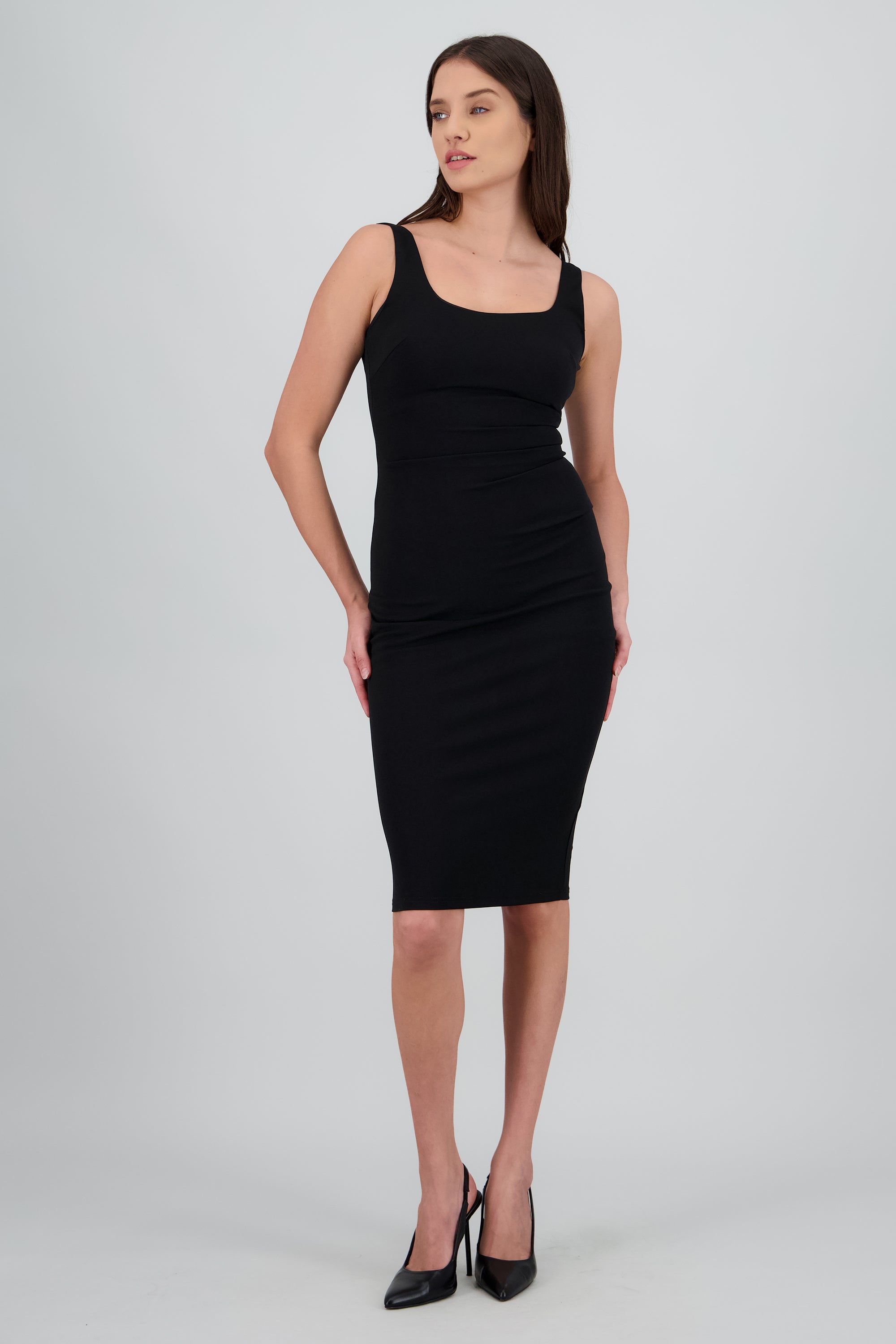 Vestido bodycon escote cuadrado NEGRO