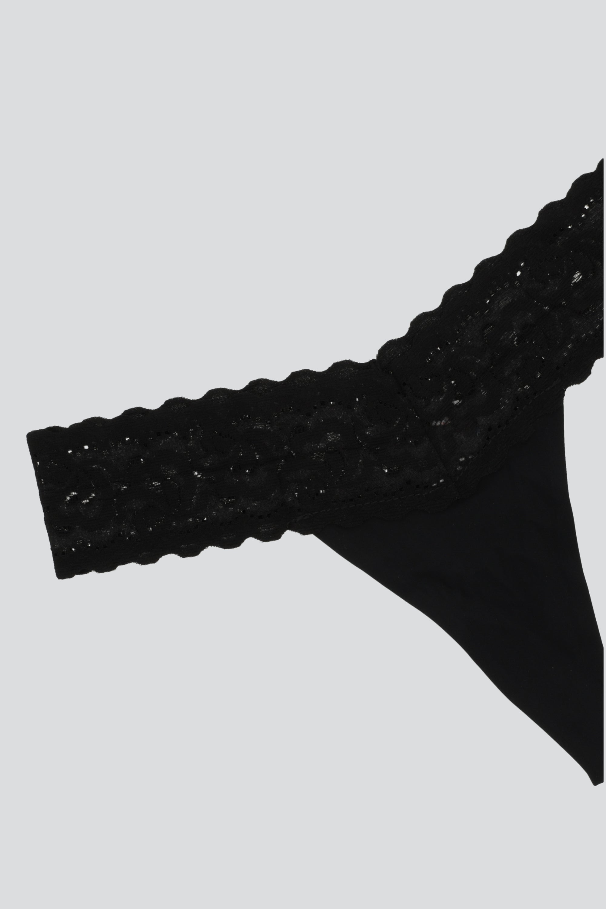 Tanga encaje NEGRO