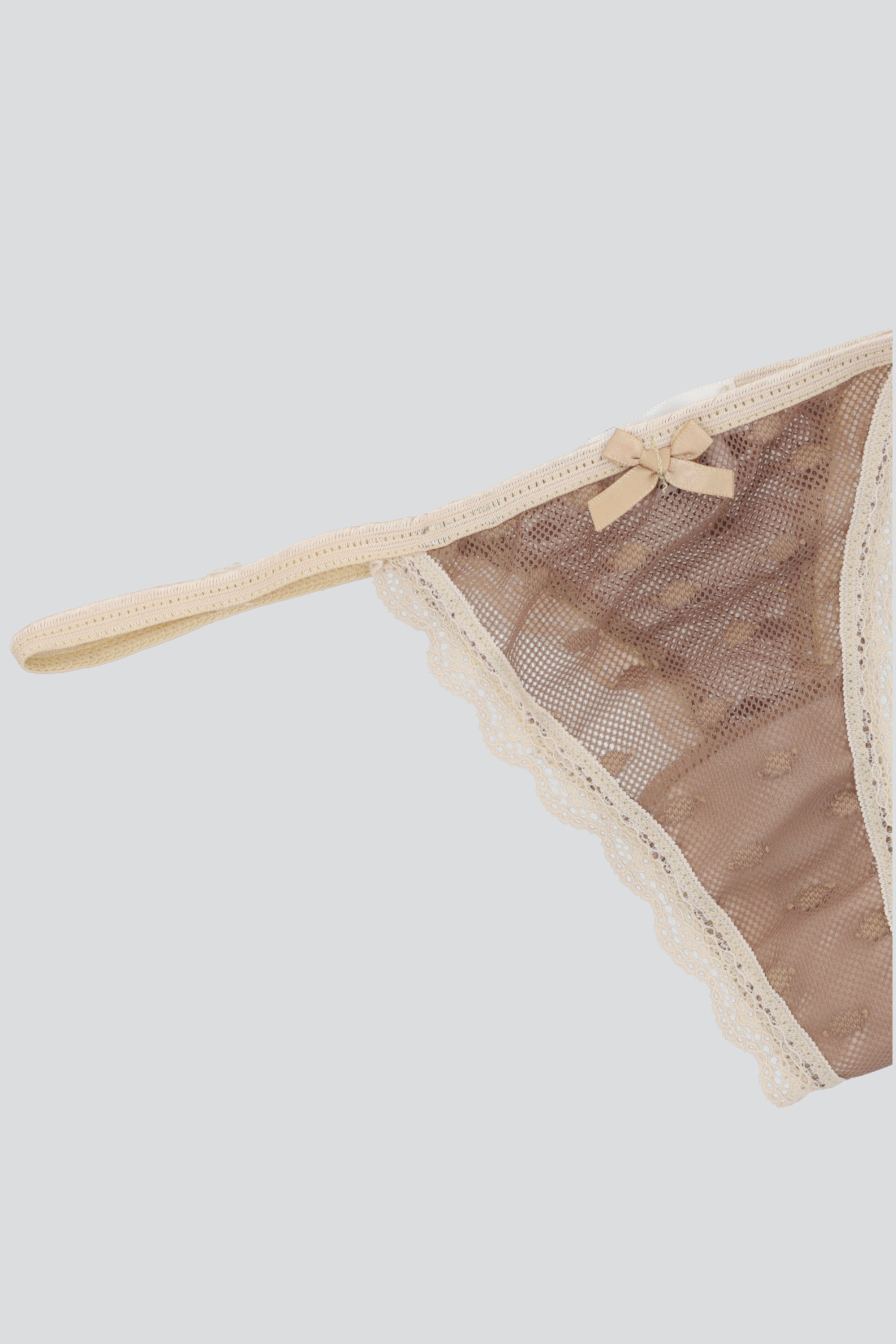 Tanga luniperla contraste borde CAFE