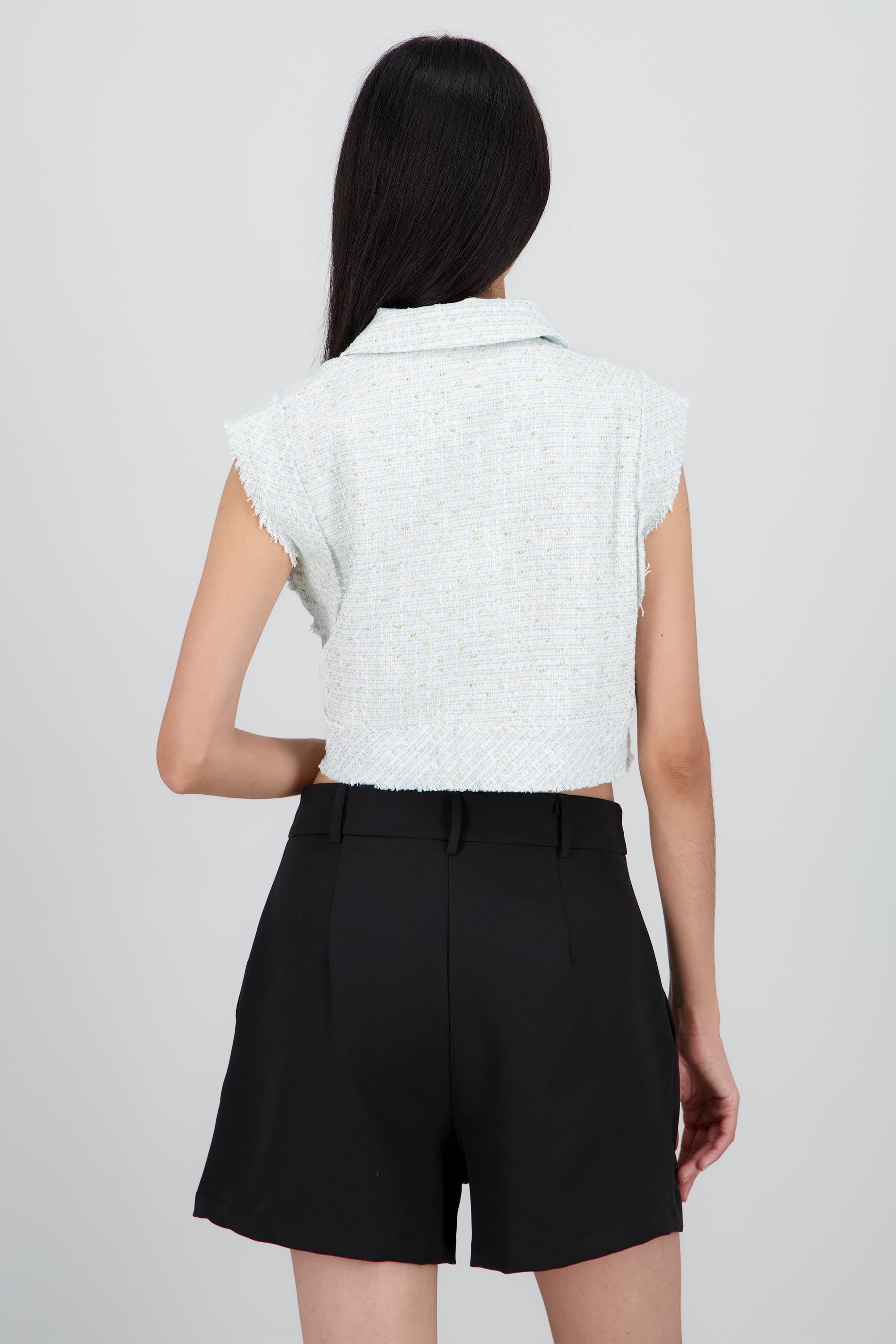 Top tweed botones sin manga MENTA