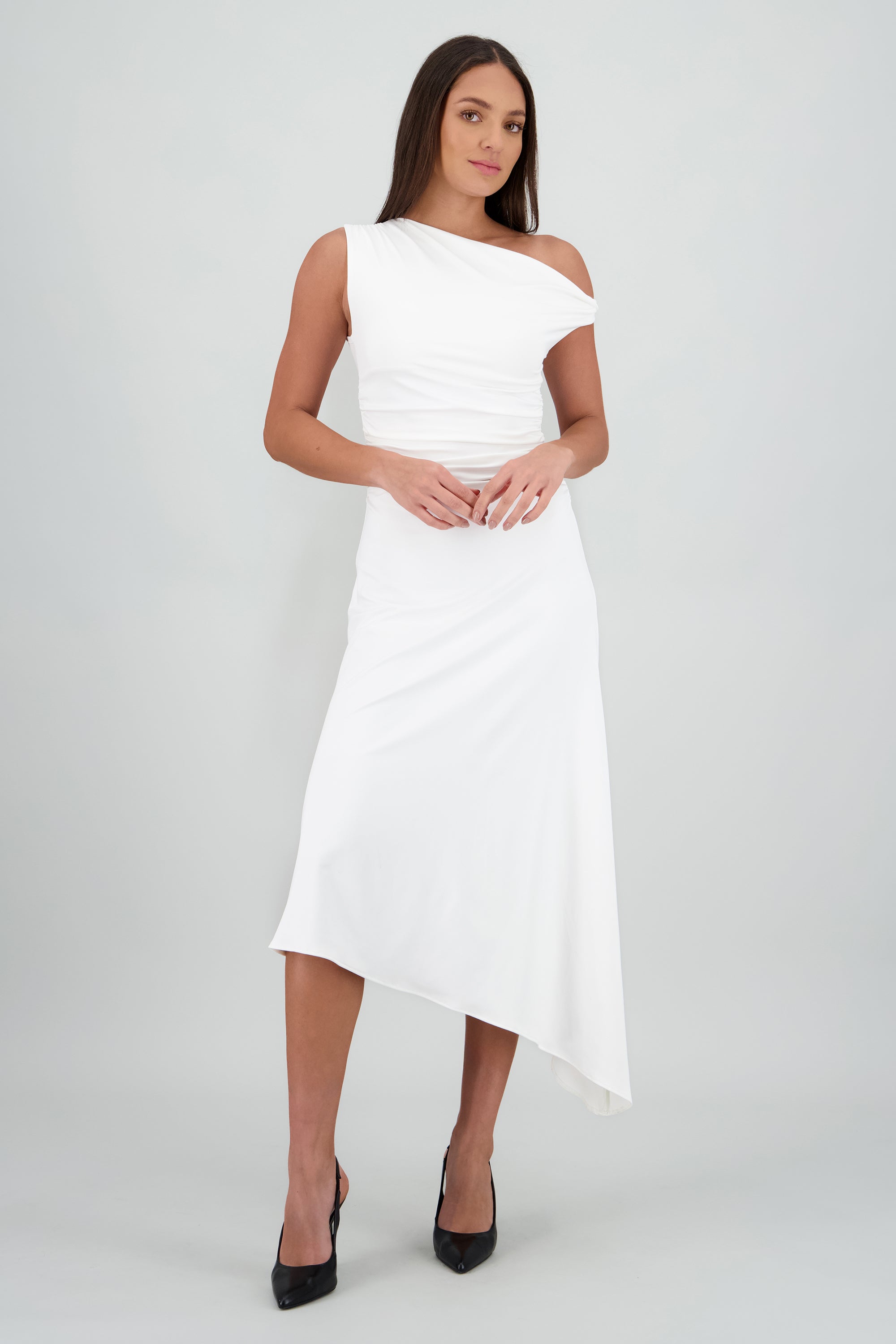 Vestido midi hombro asimetrico HUESO