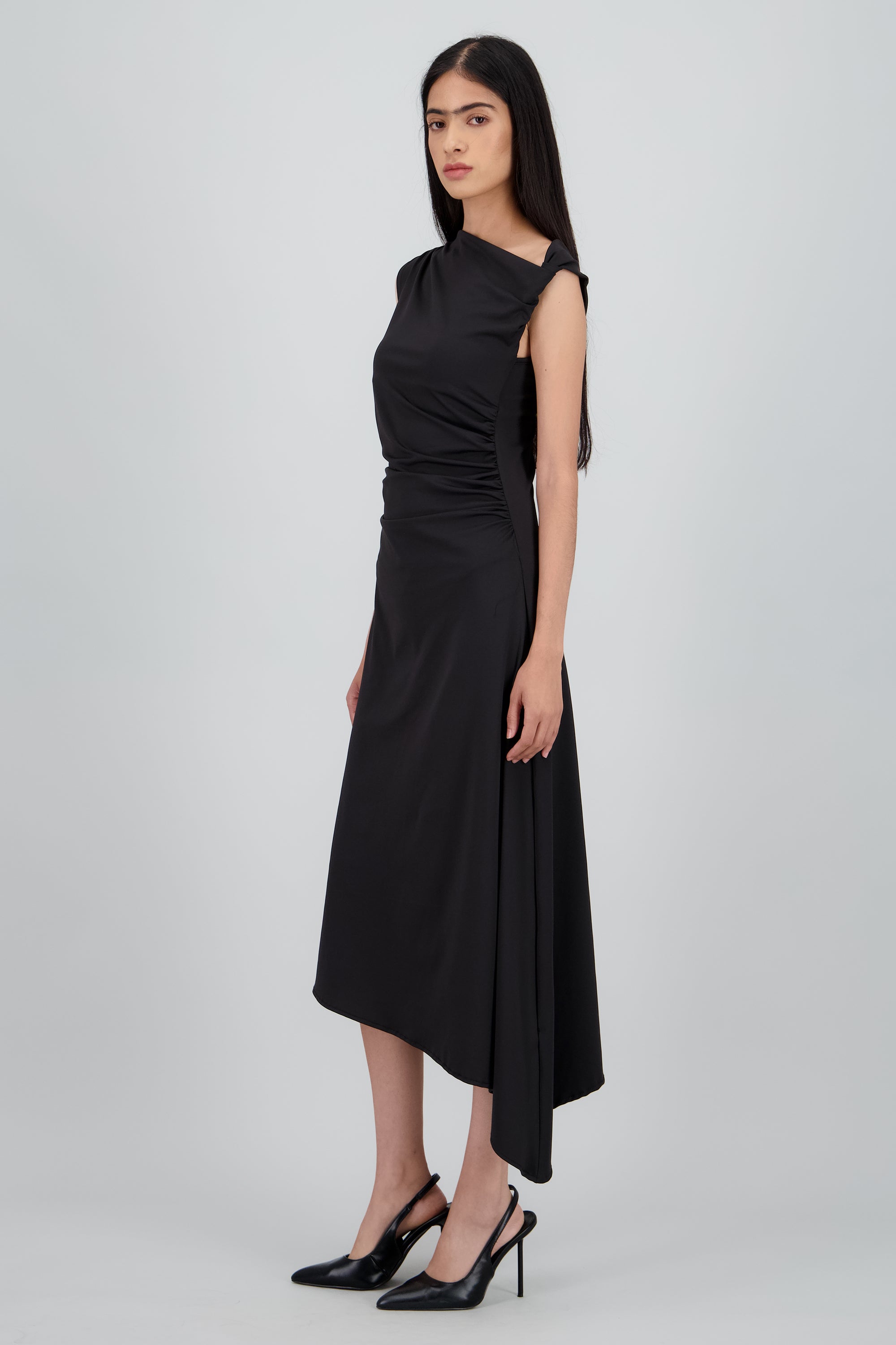 Vestido midi hombro asimetrico NEGRO