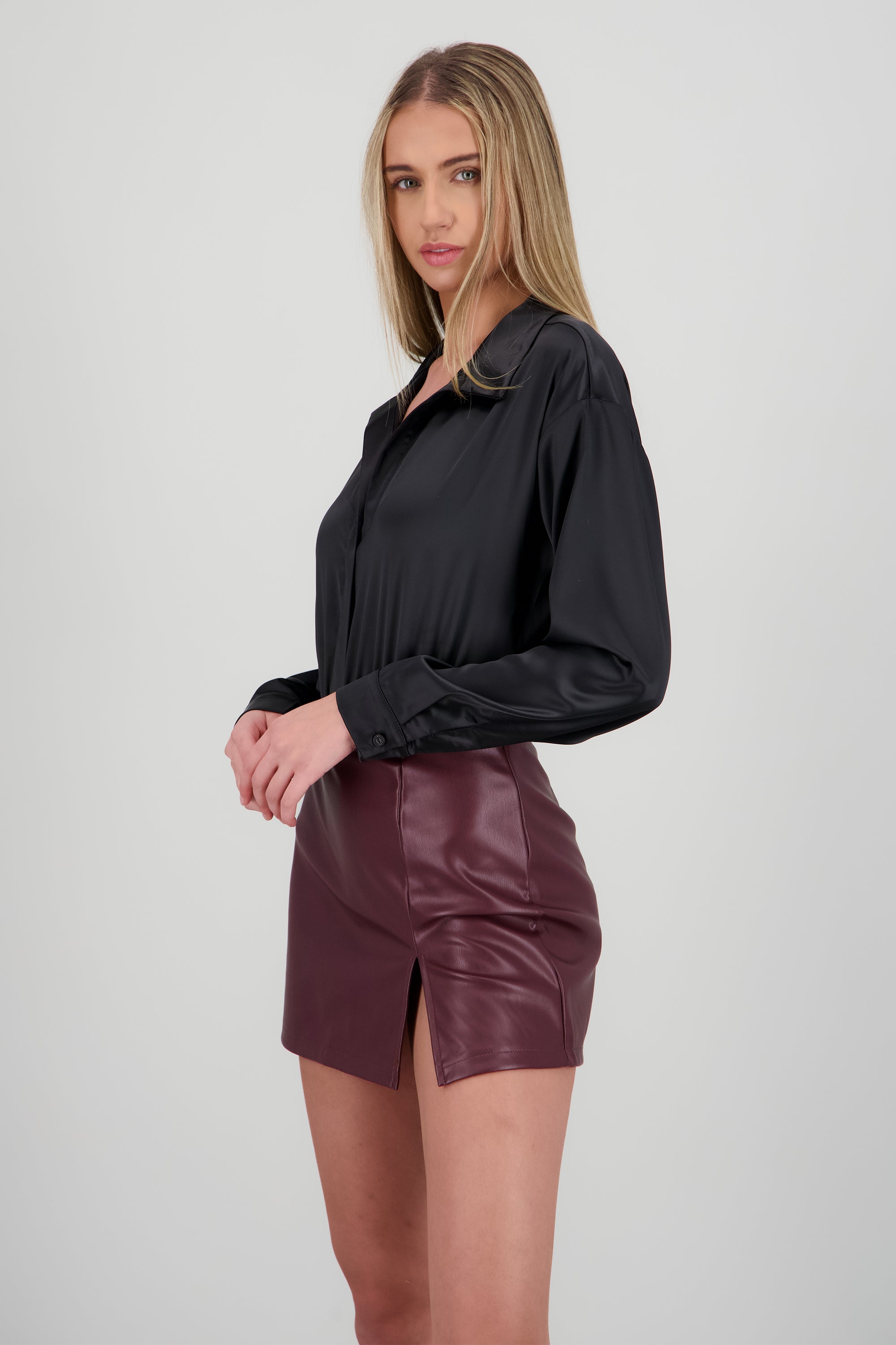 Bodysuit manga larga camisa satinada NEGRO