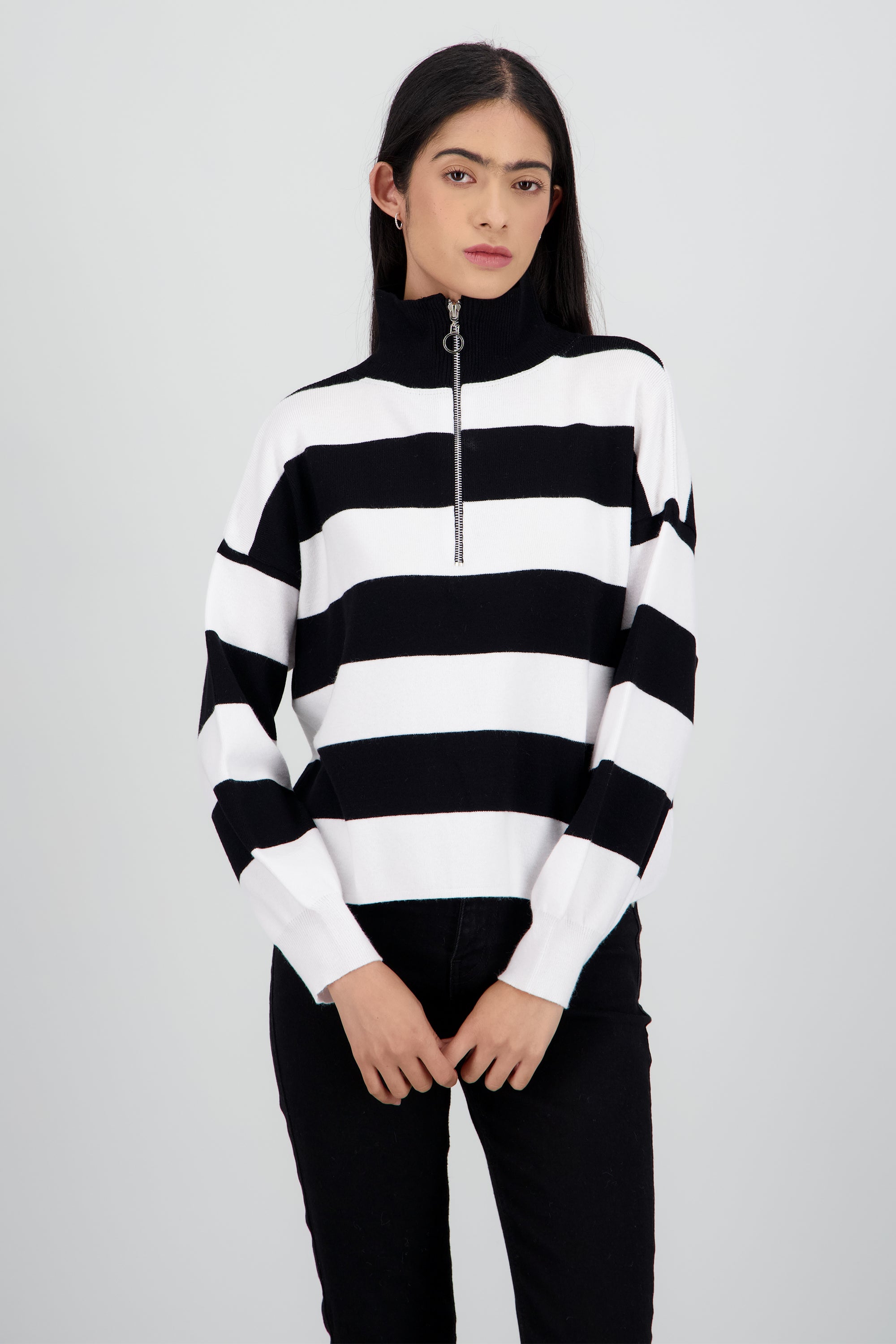 Sueter rayas detalle cierre NEGRO COMBO