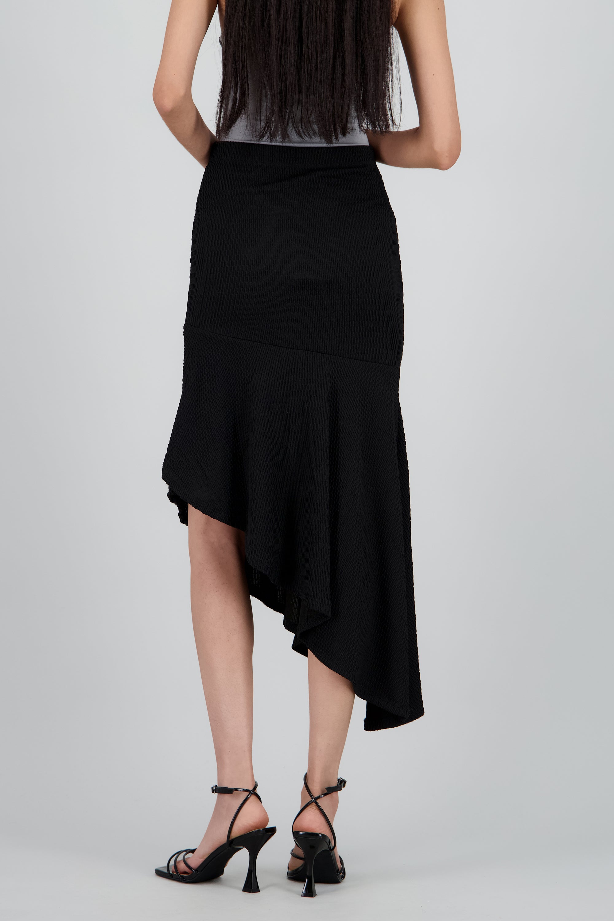 Falda asimetrica con corte textura NEGRO