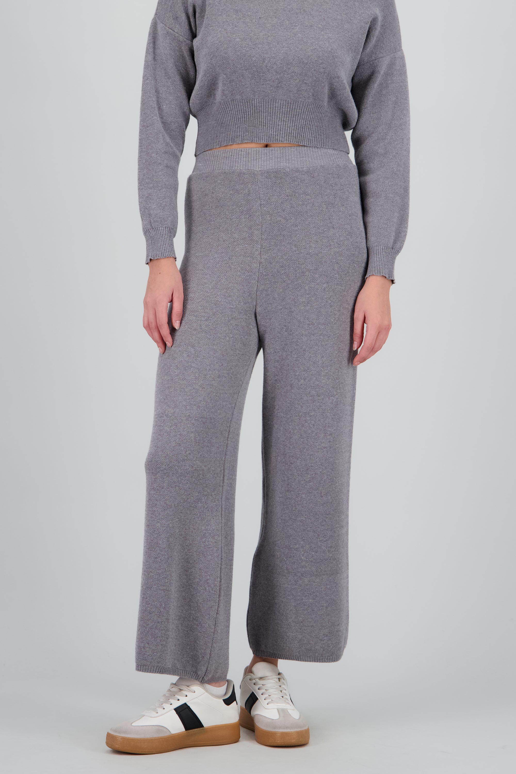 Pantalon tejido suave GRIS