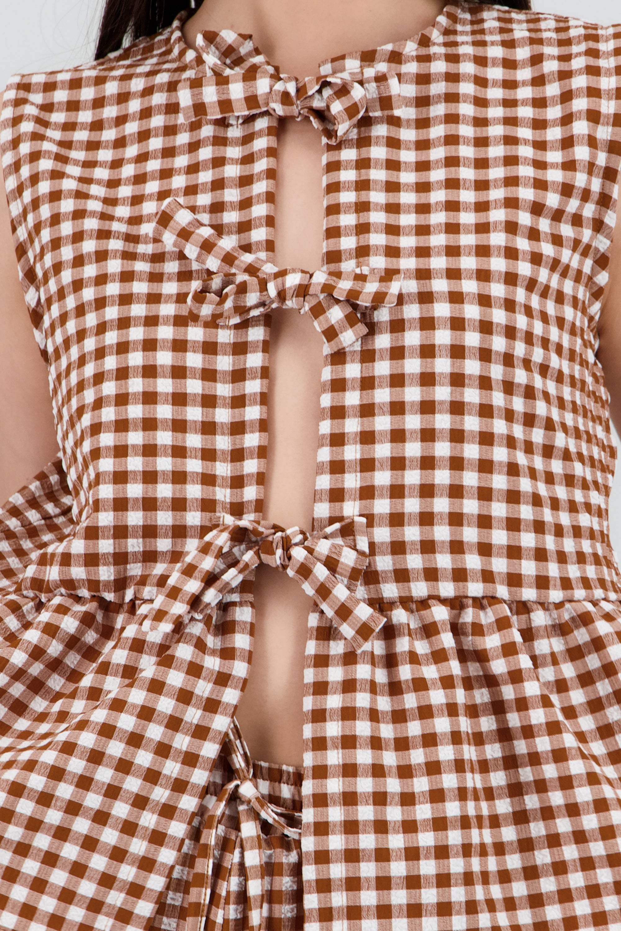 Blusa sin manga olan detalle cuadros CAFE COMBO