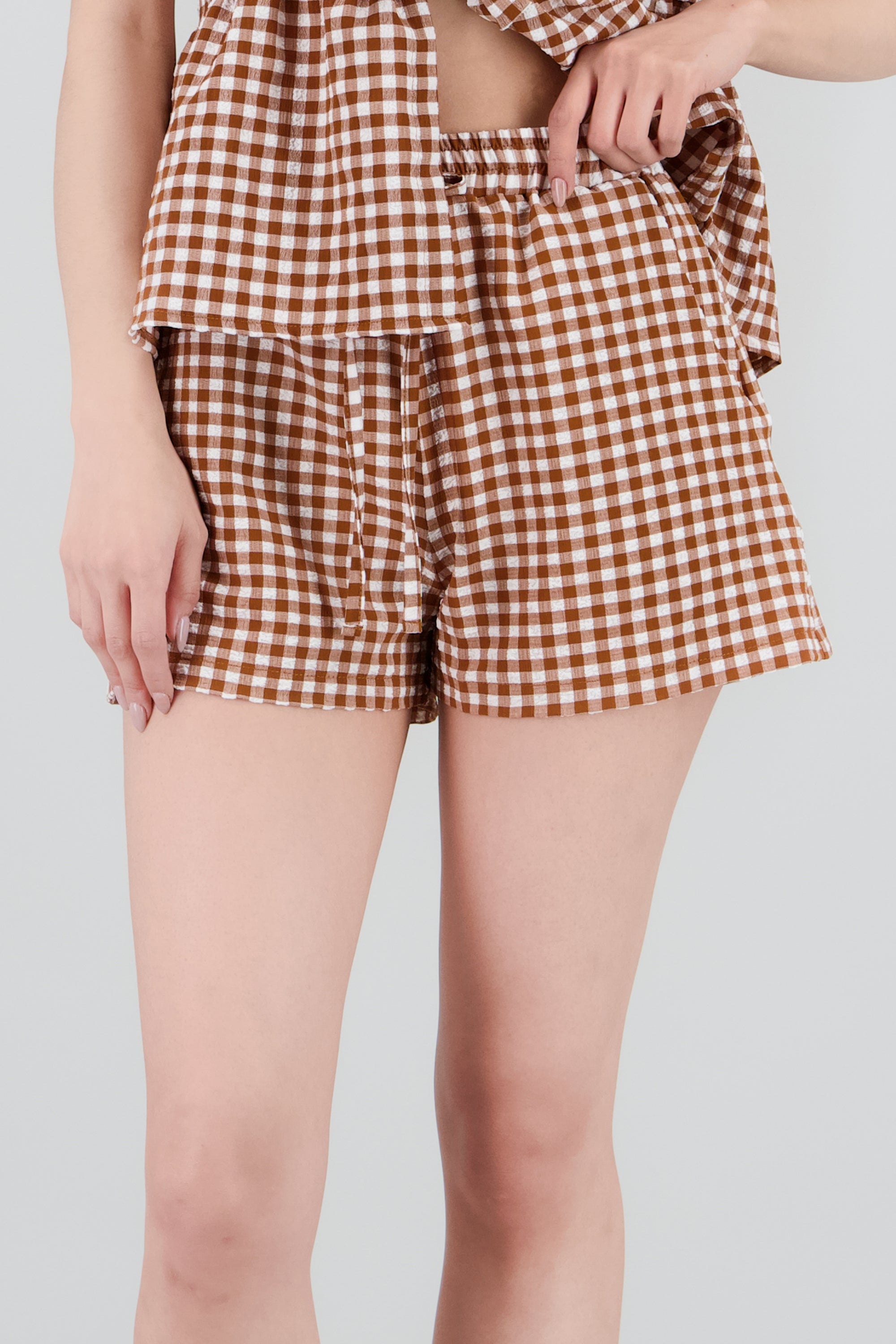 Shorts jareta detalle cuadros CAFE COMBO