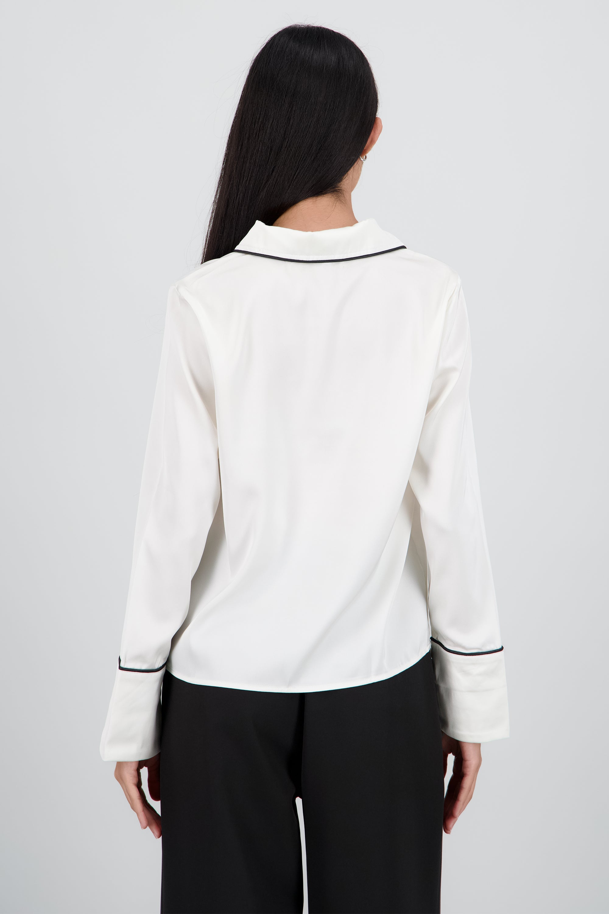 Camisa satinada detalle contraste BLANCO COMBO