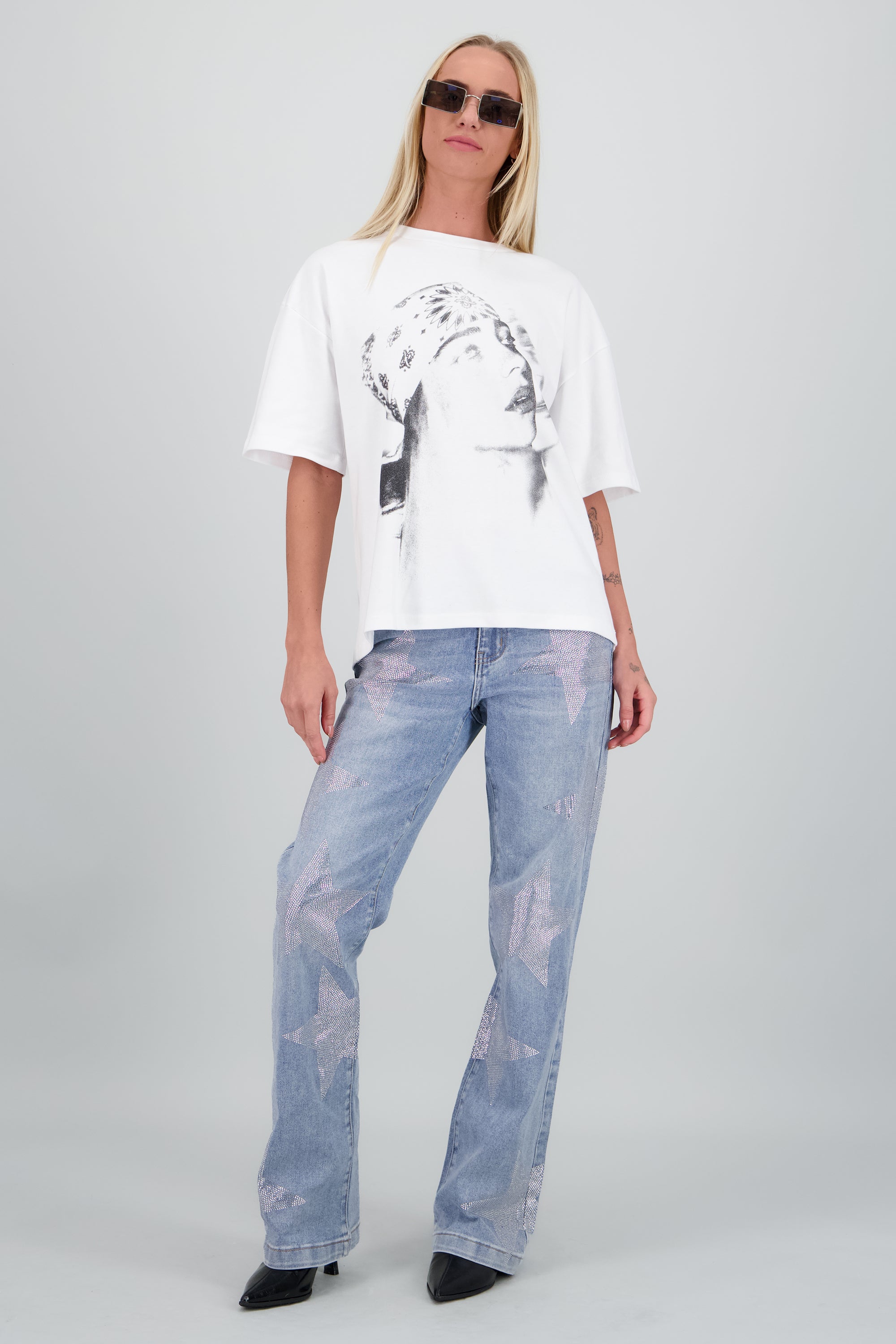 Playera Billie Eilish cara BLANCO