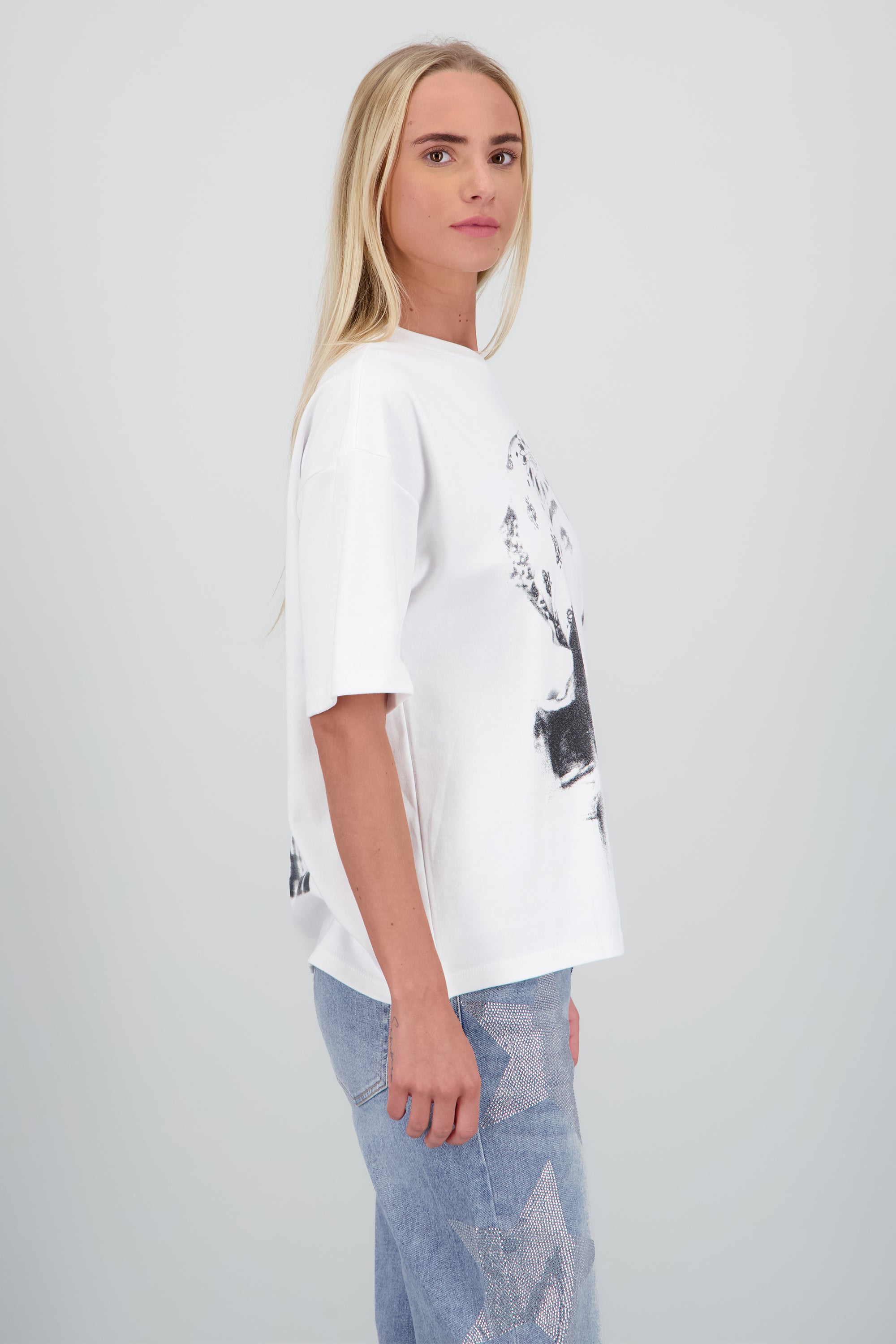 Playera Billie Eilish cara BLANCO