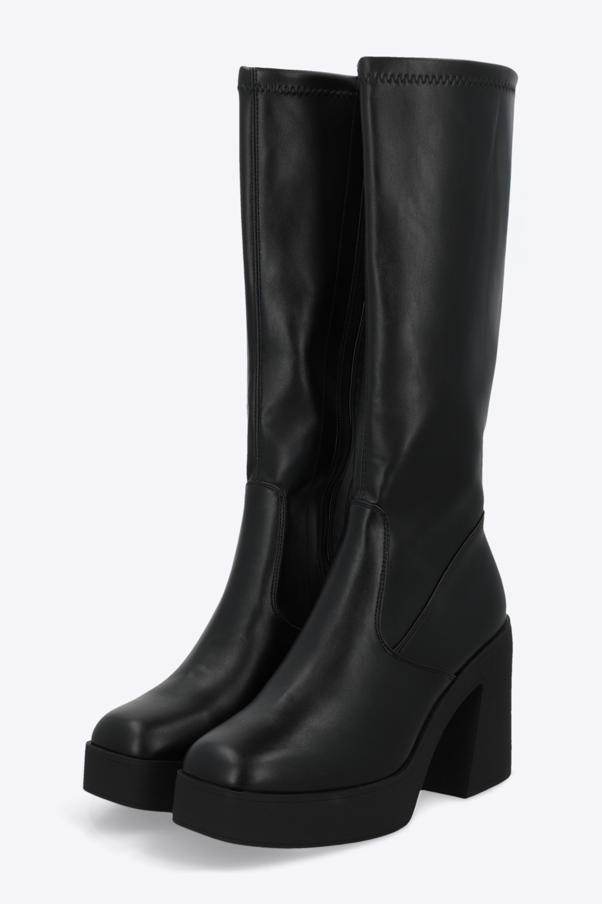 Bota larga ajustada elastica