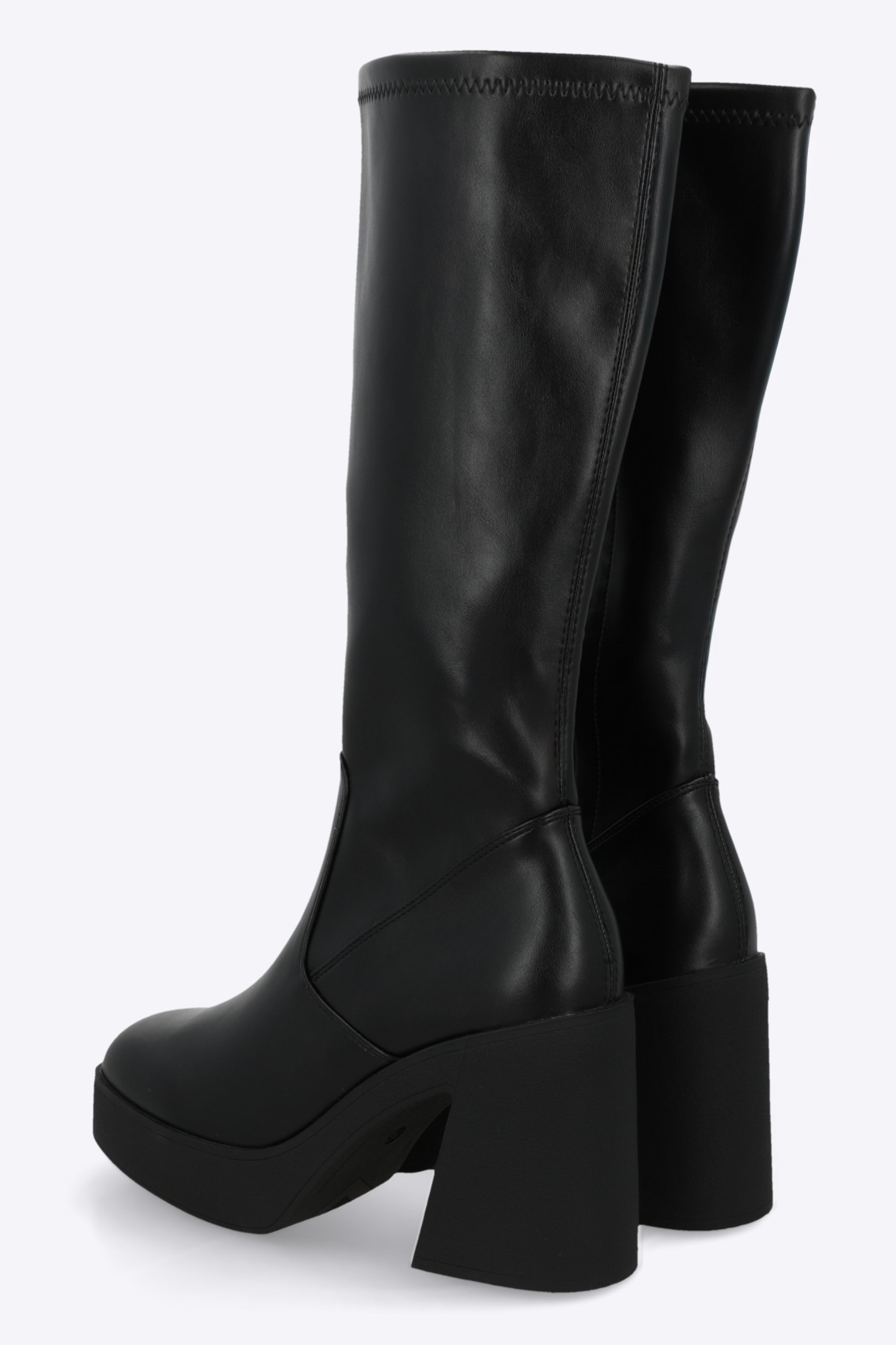 Bota larga ajustada elastica