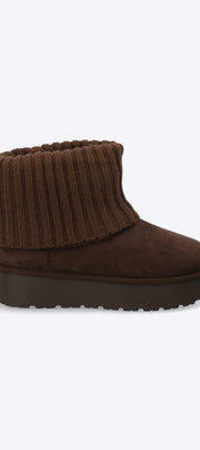 Bota invierno calceta tejida