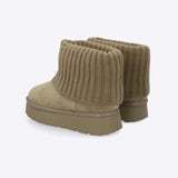 Bota invierno calceta tejida