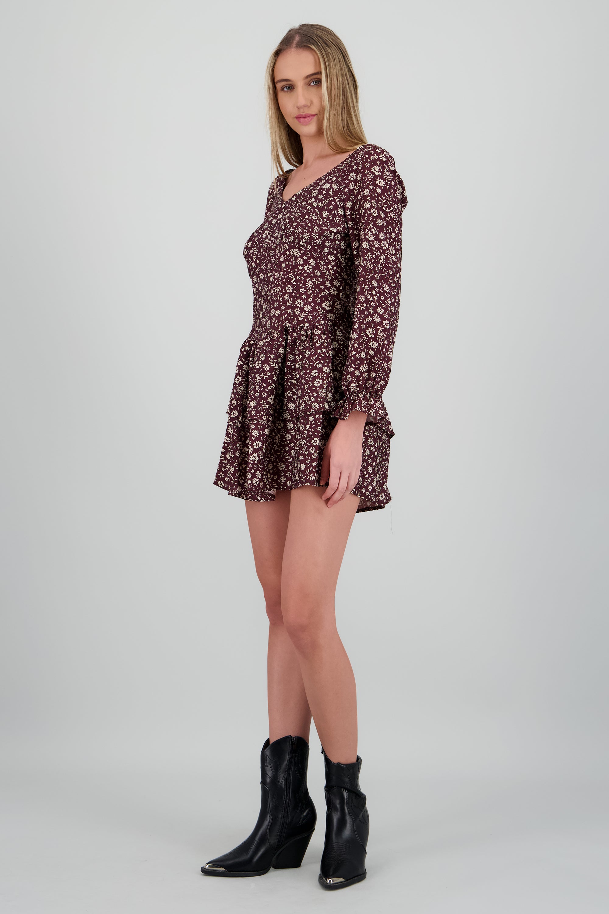 Vestido mini flores manga larga CAFE COMBO