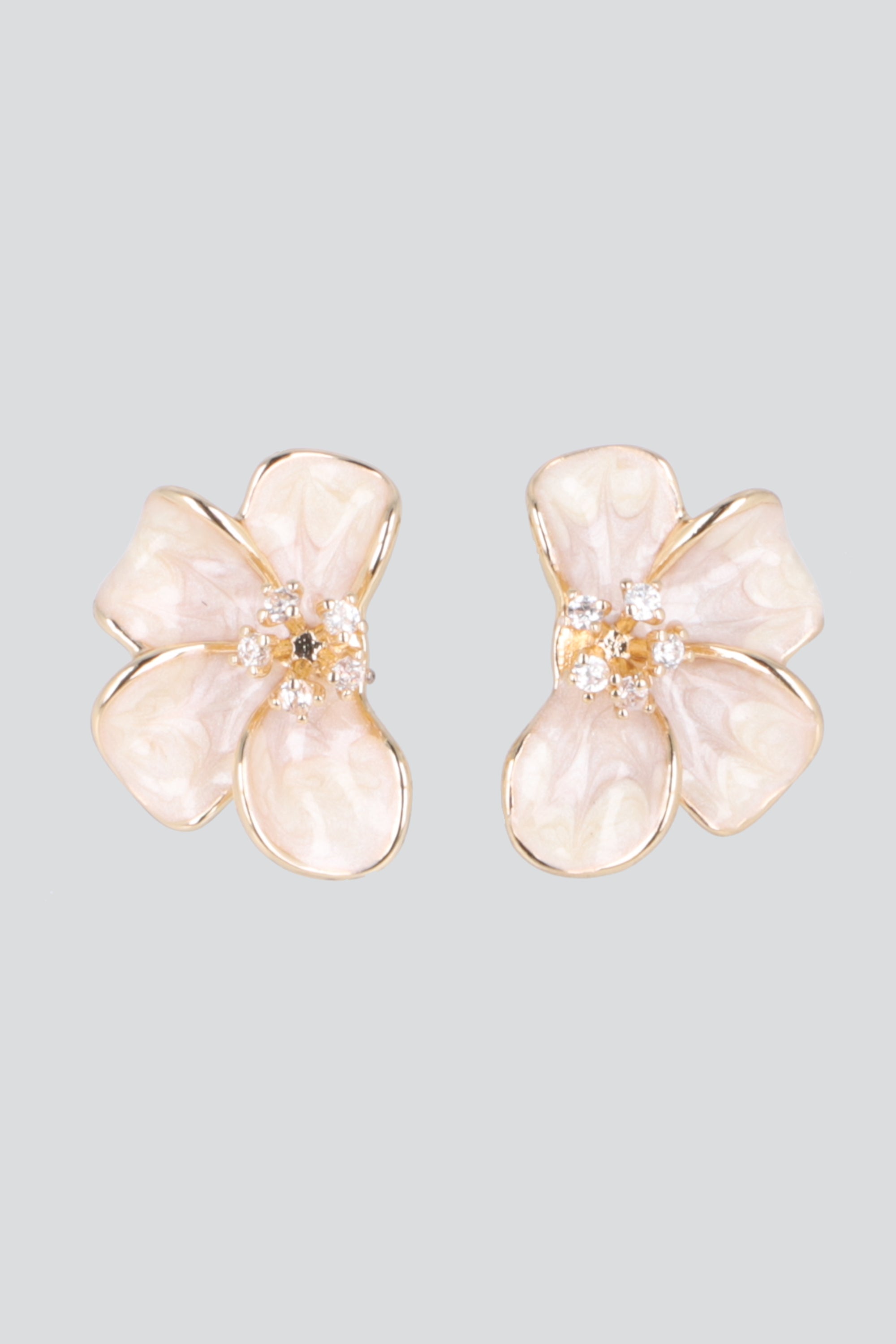 ARETES PETALOS ESMALTADOS PQ BEIGE
