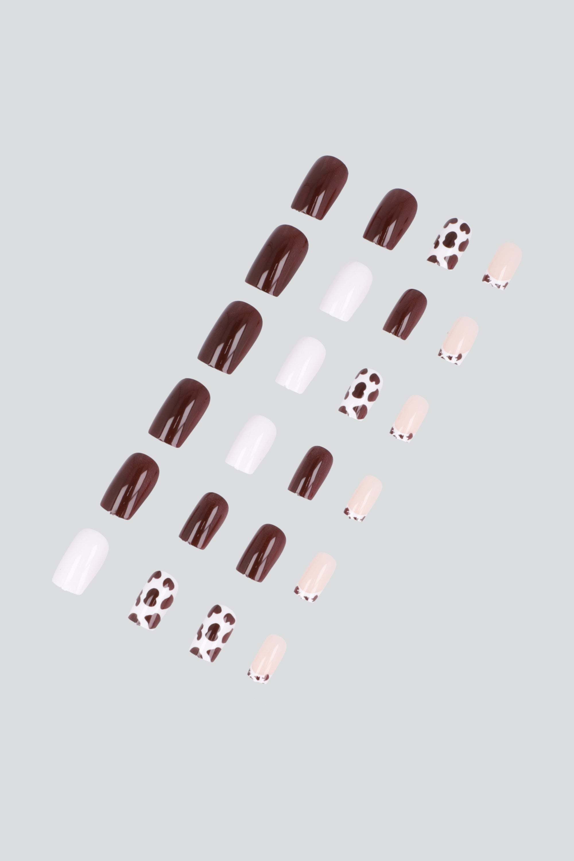 Set 24 uñas vaca mani frances mix CAFE