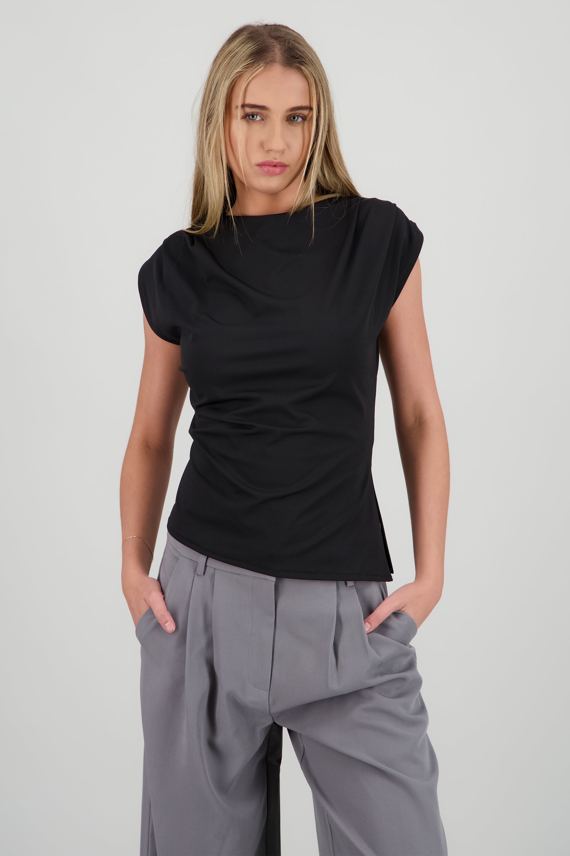 top curve sleek NEGRO