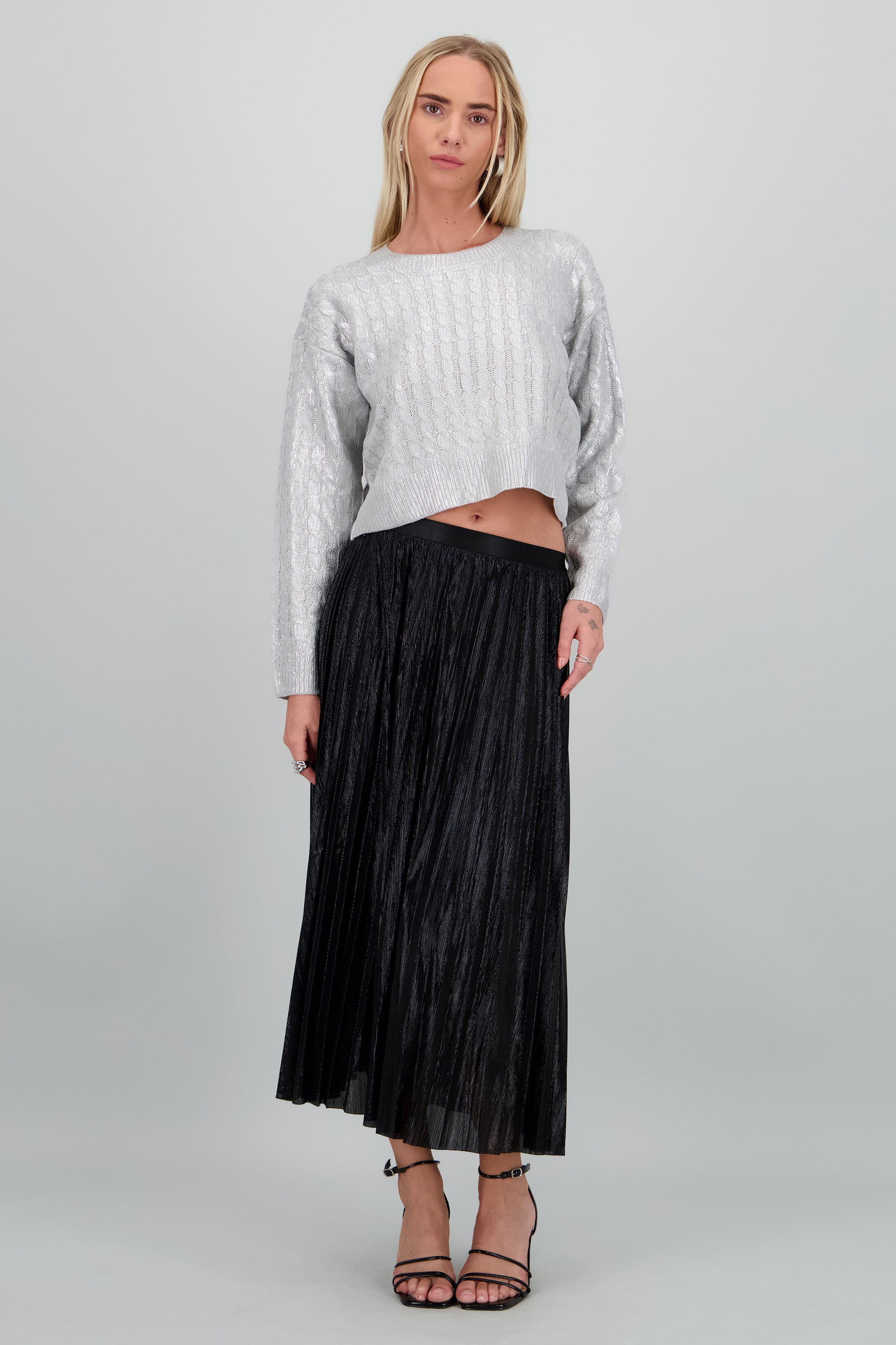 Falda midi tableada NEGRO