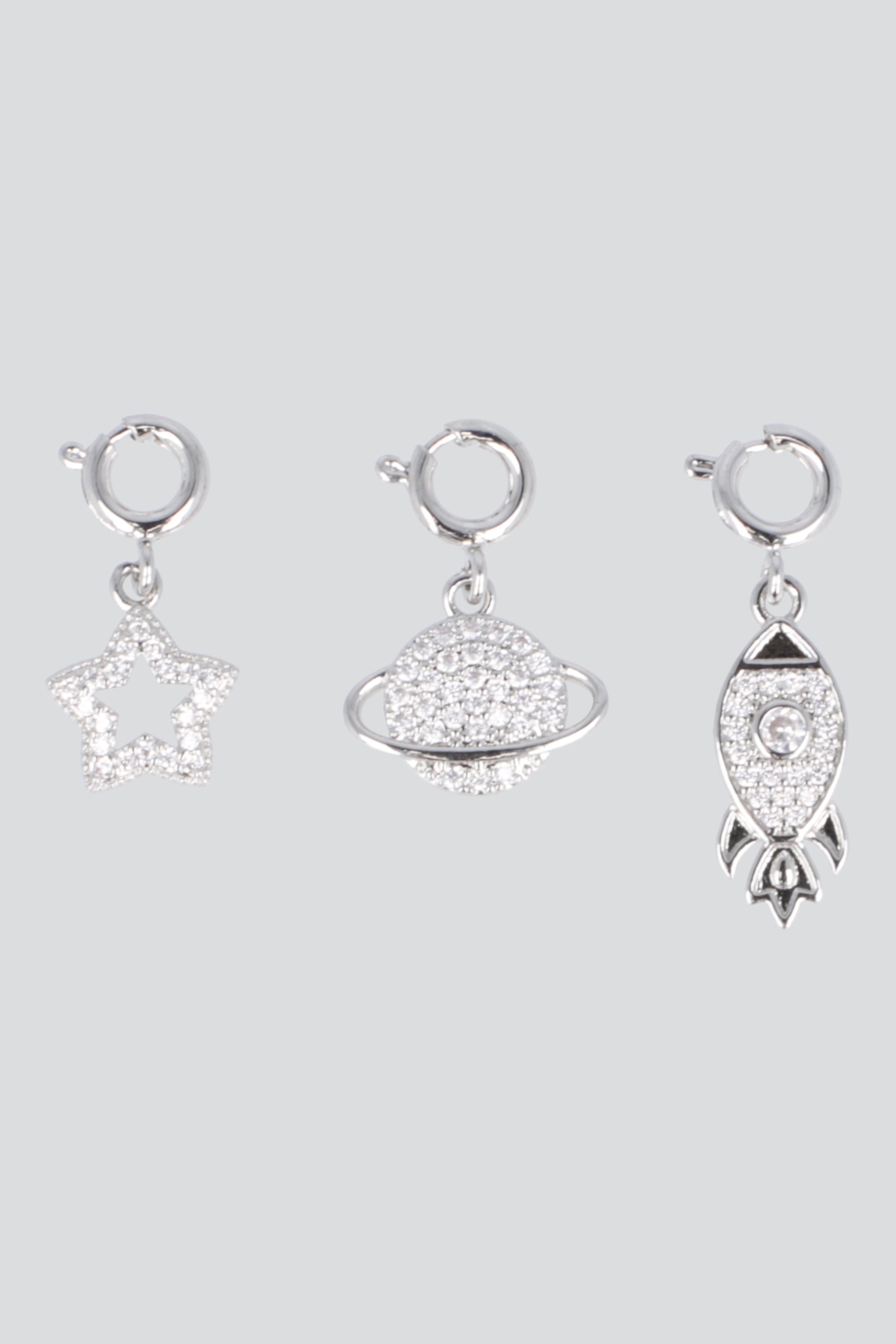 Set 3 charms planeta pq PLATA