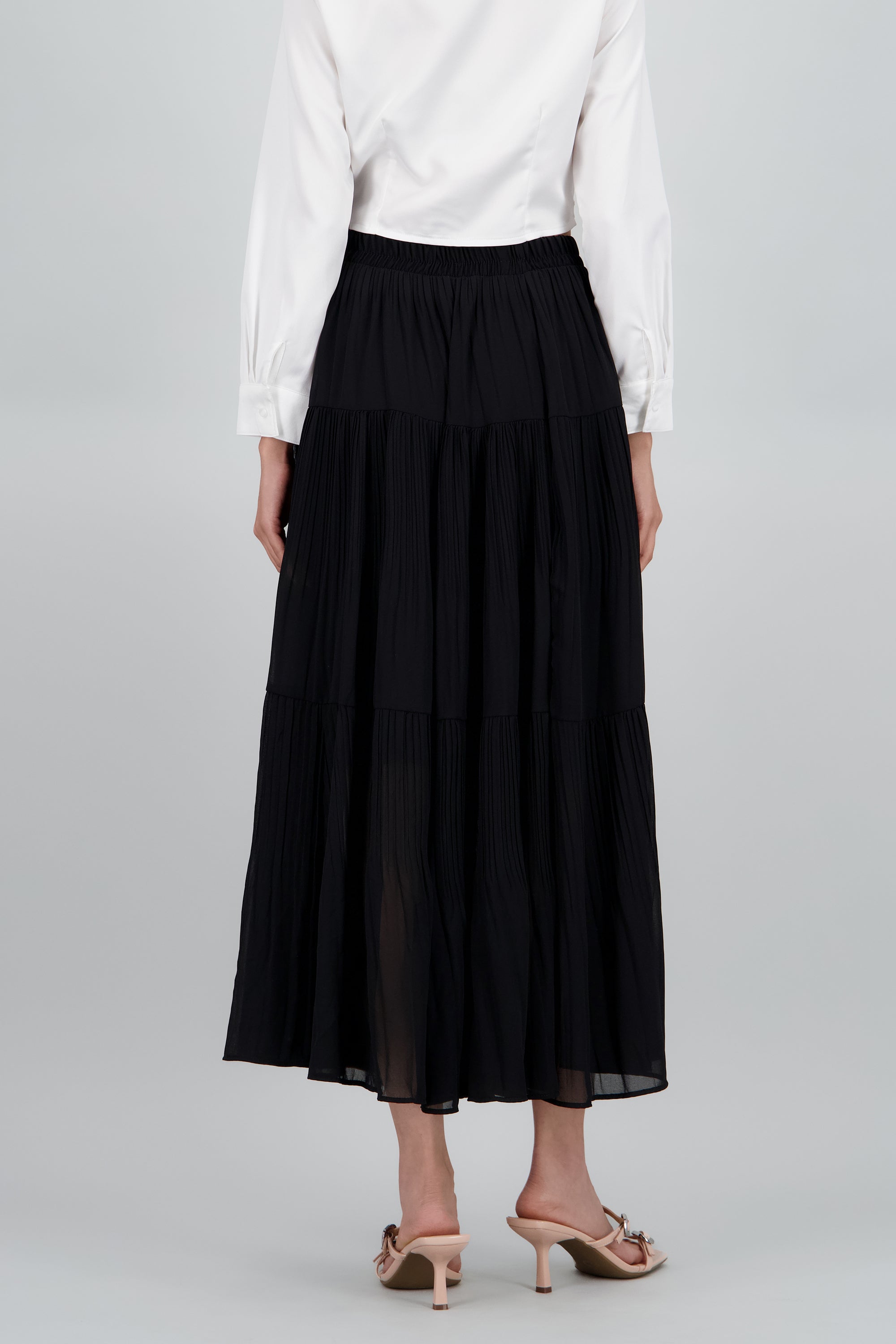 Falda midi capas lisa NEGRO