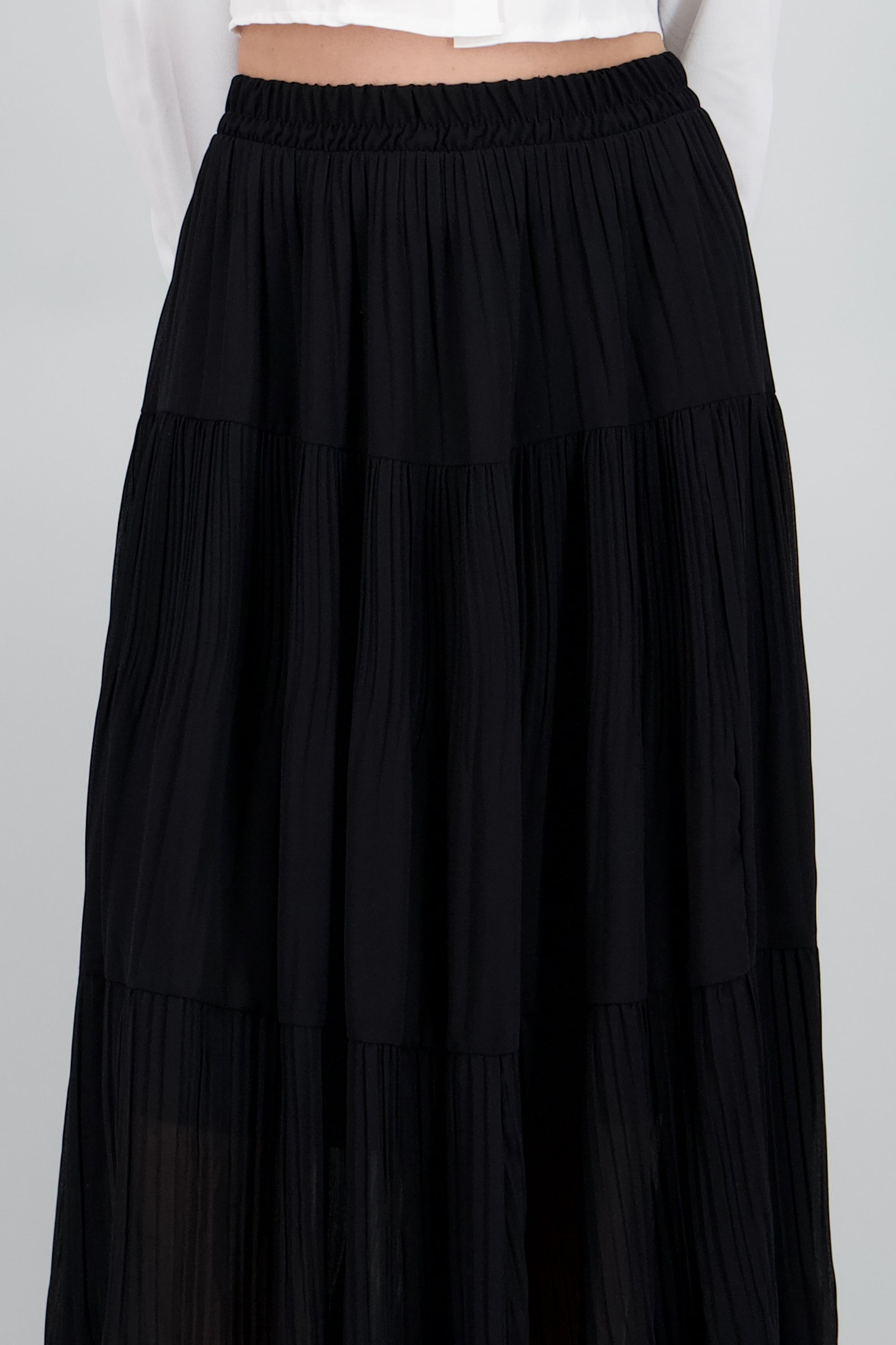 Falda midi capas lisa NEGRO