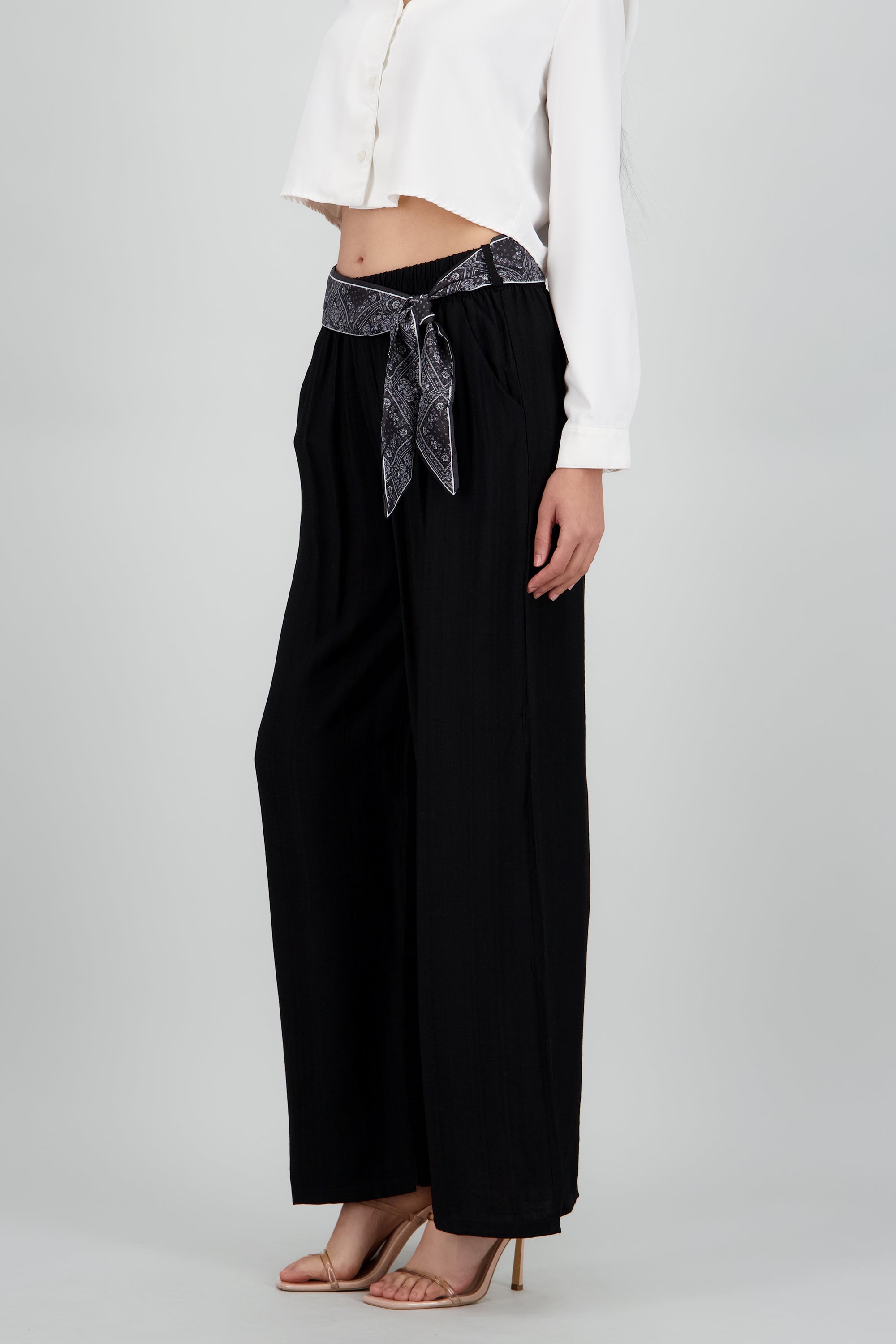 Pantalon wide leg detalle cinturon NEGRO