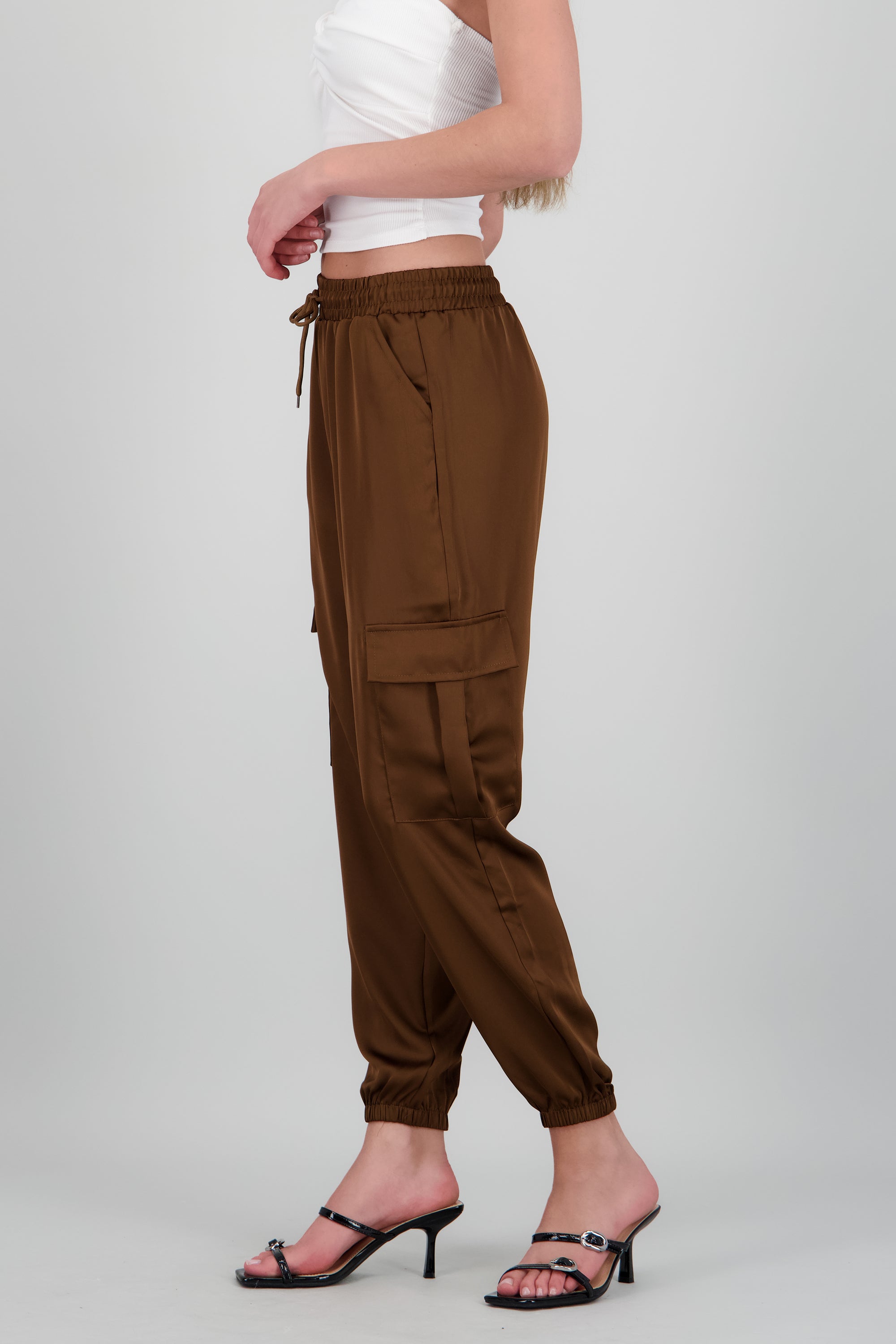 Pantalon cargo liso CHOCOLATE