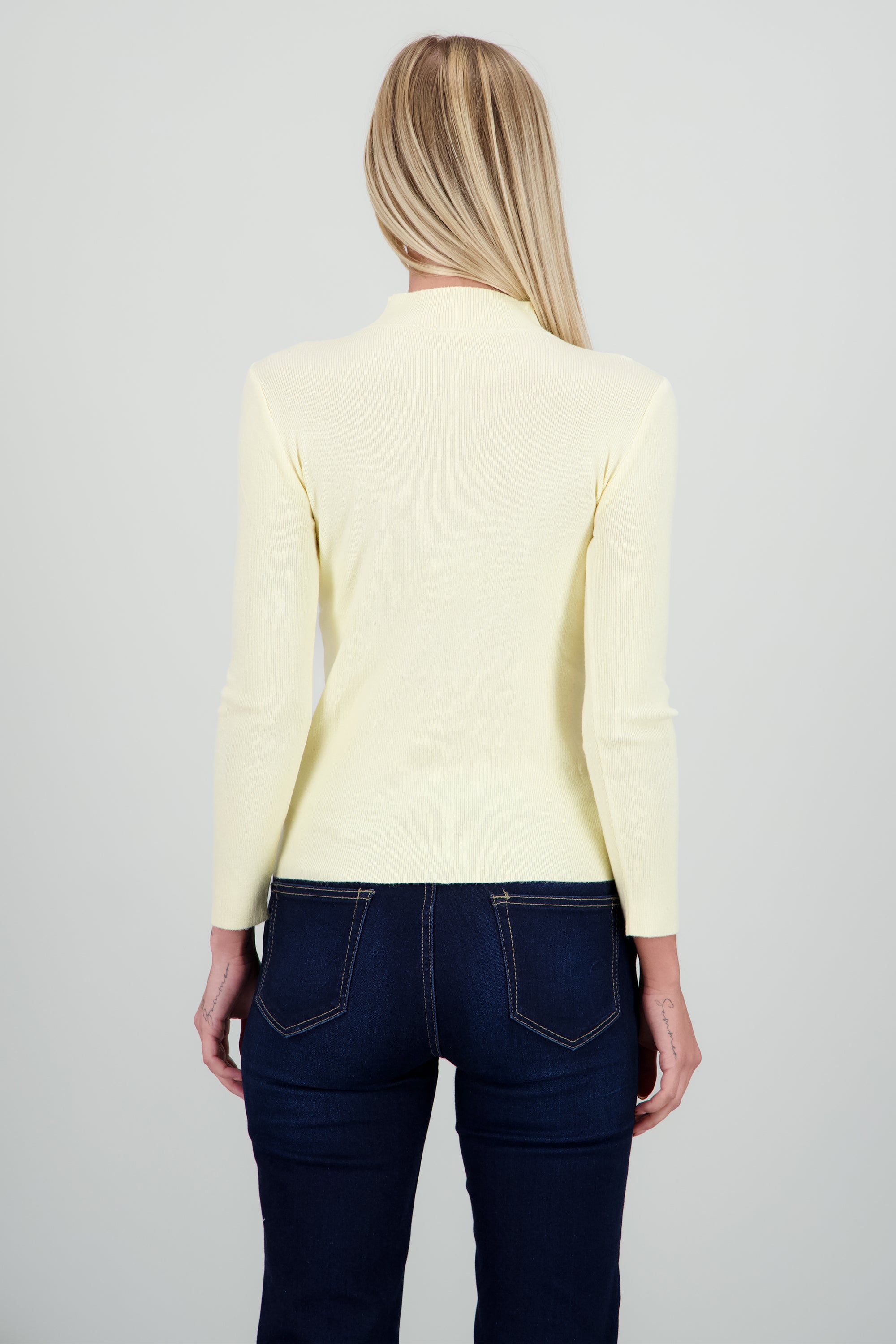 Sueter cuello alto AMARILLO PASTEL