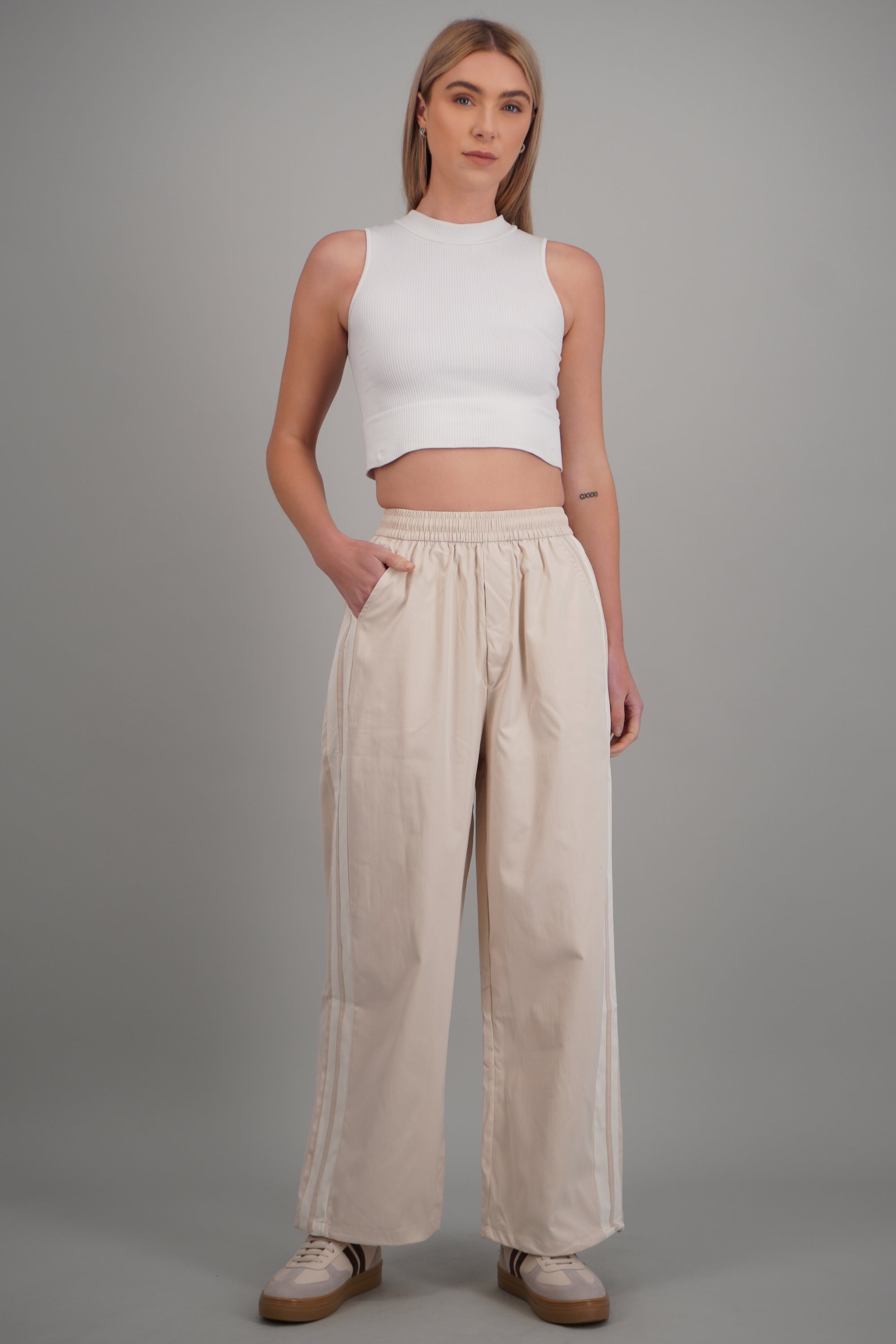 Pantalon rayas en costados BEIGE