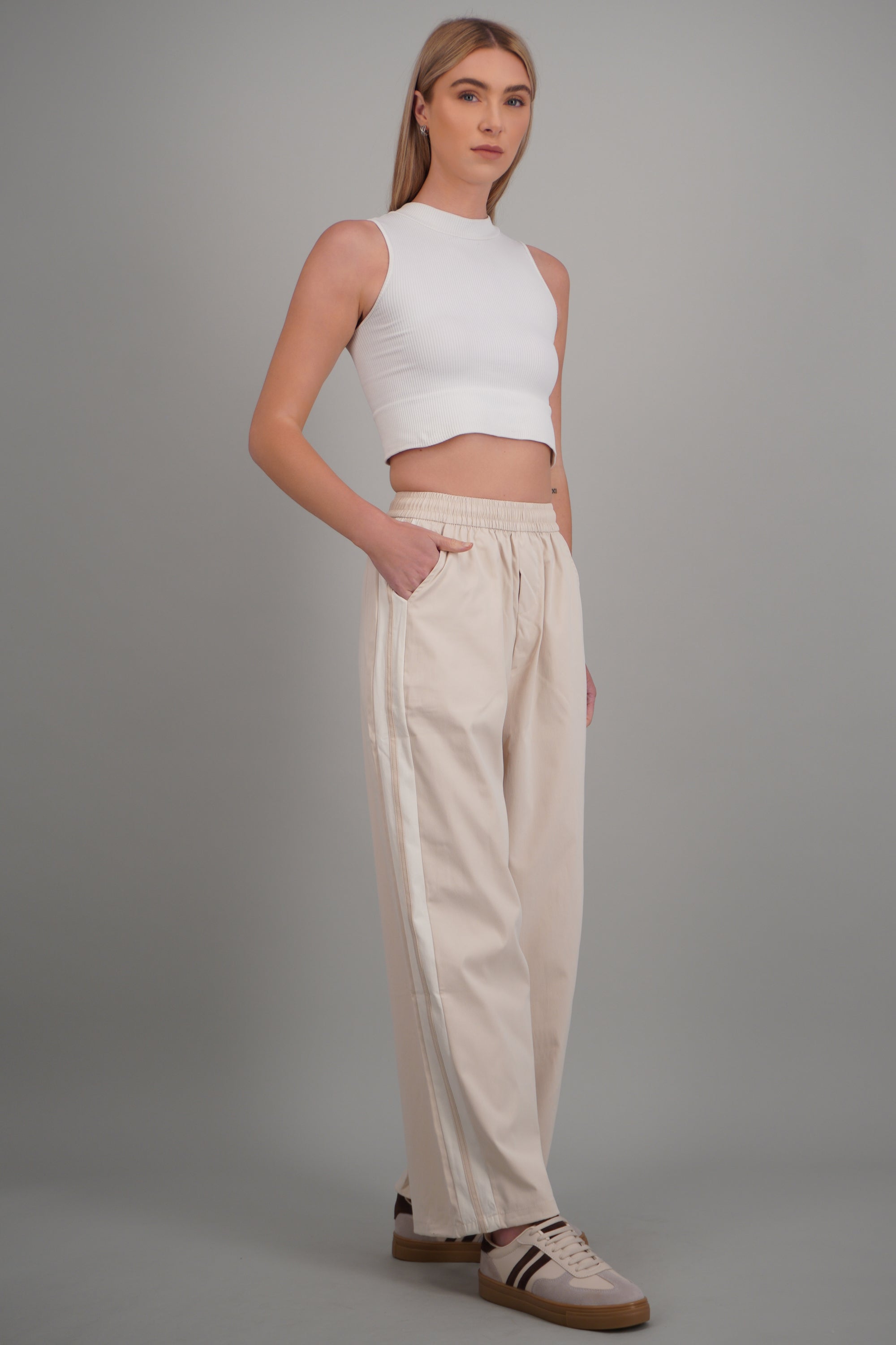 Pantalon rayas en costados BEIGE