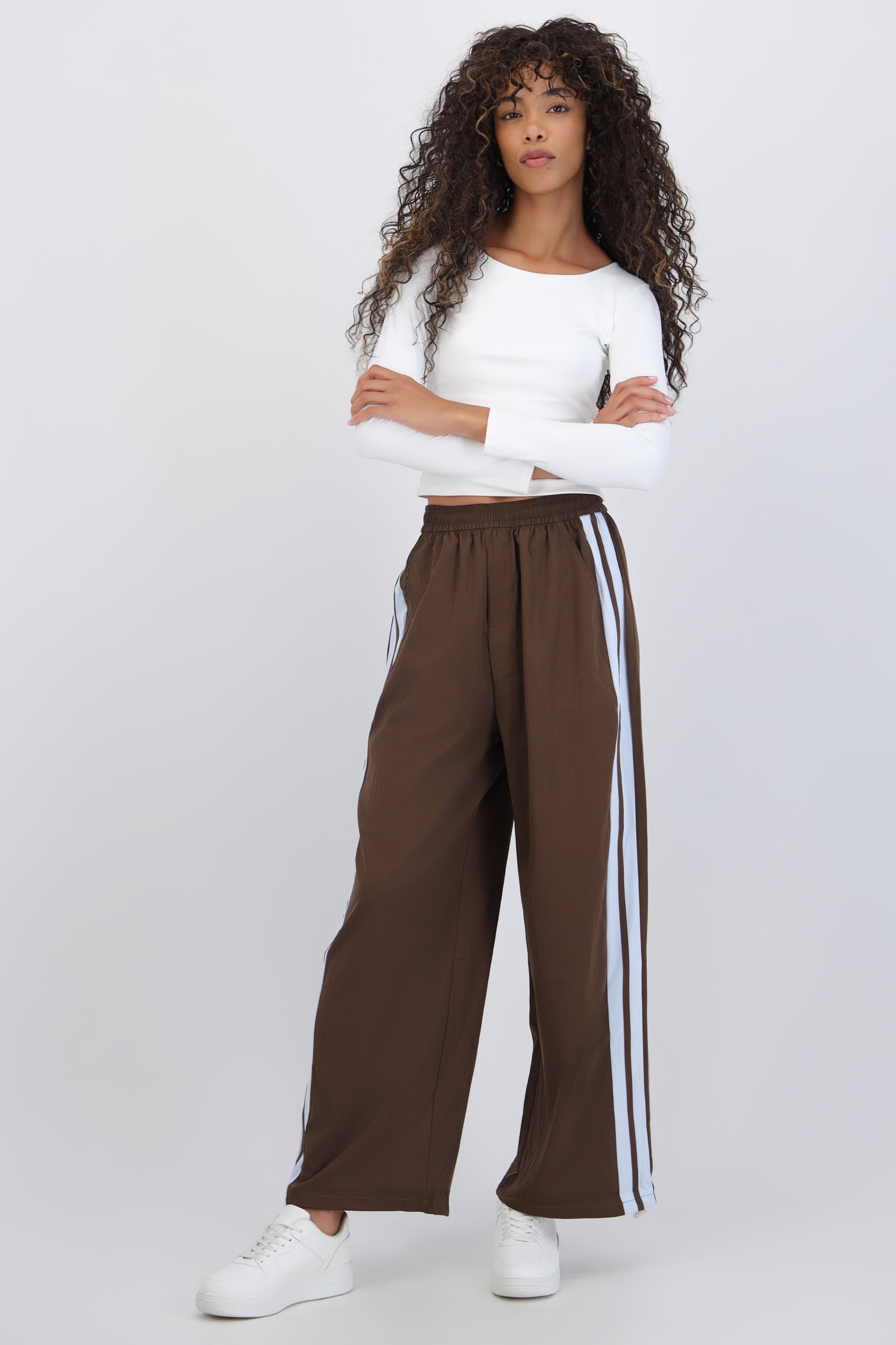 Pantalon rayas en costados