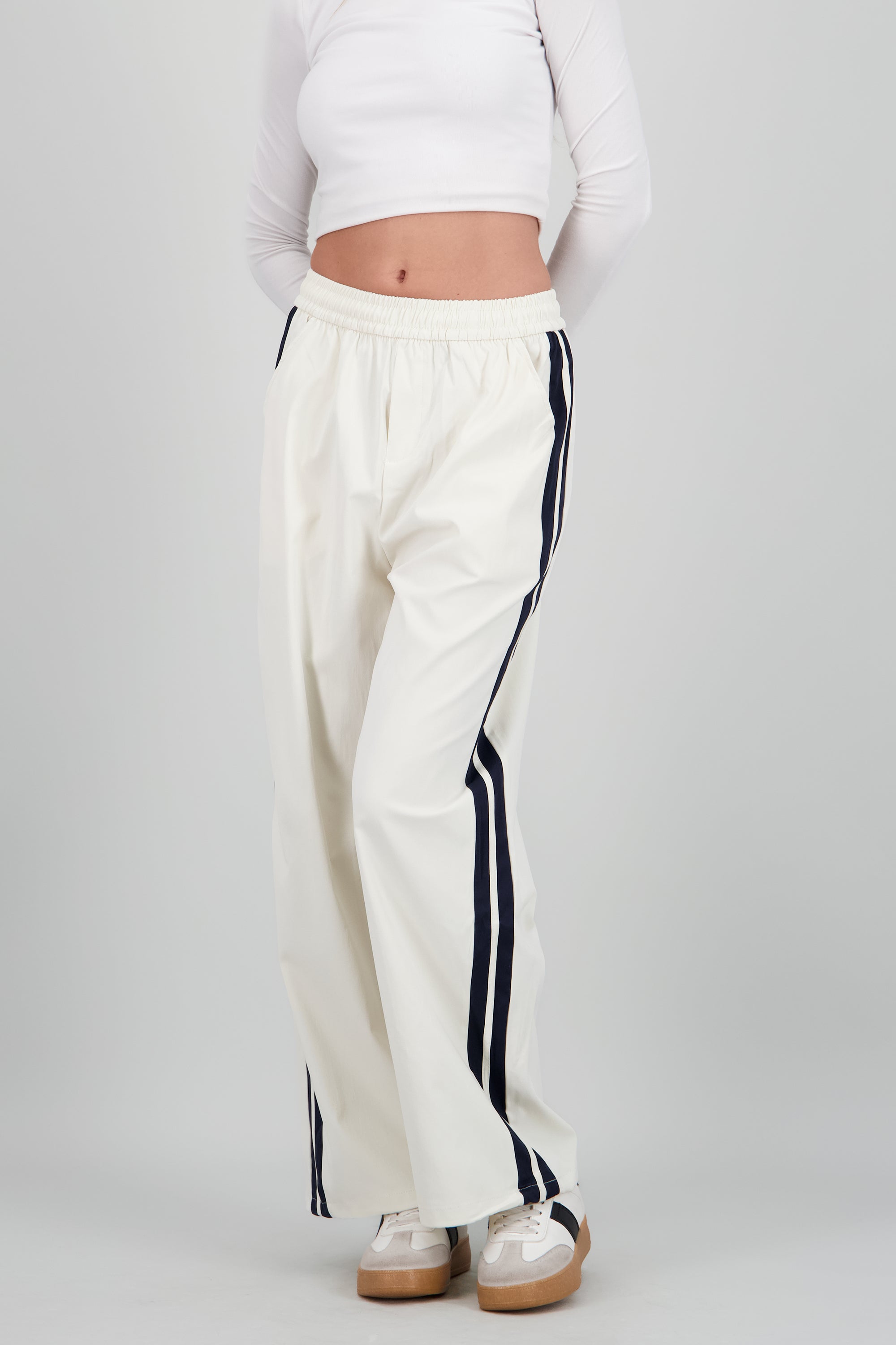 Pantalon rayas en costados BLANCO