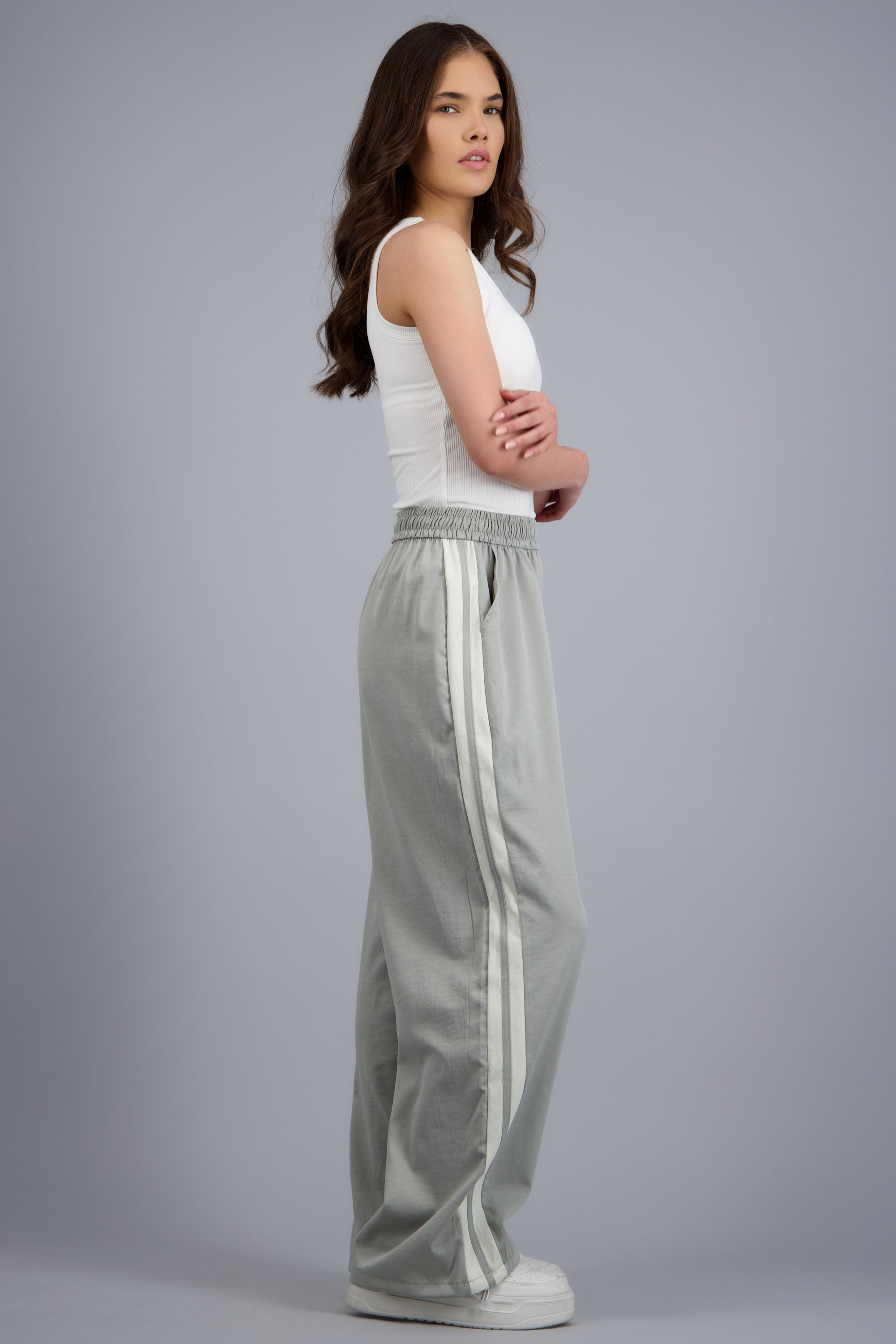 LIGHT GRAY