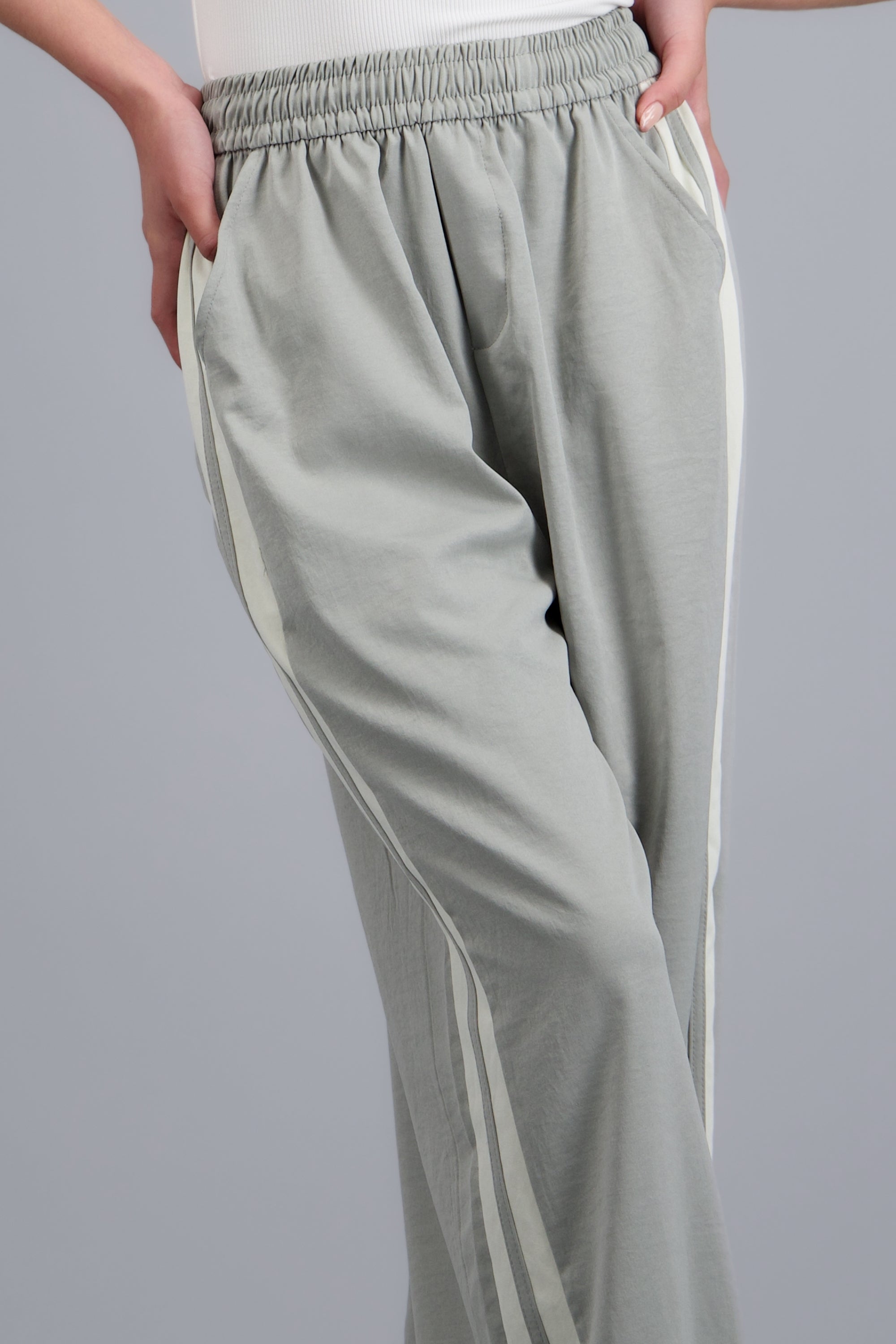 LIGHT GRAY