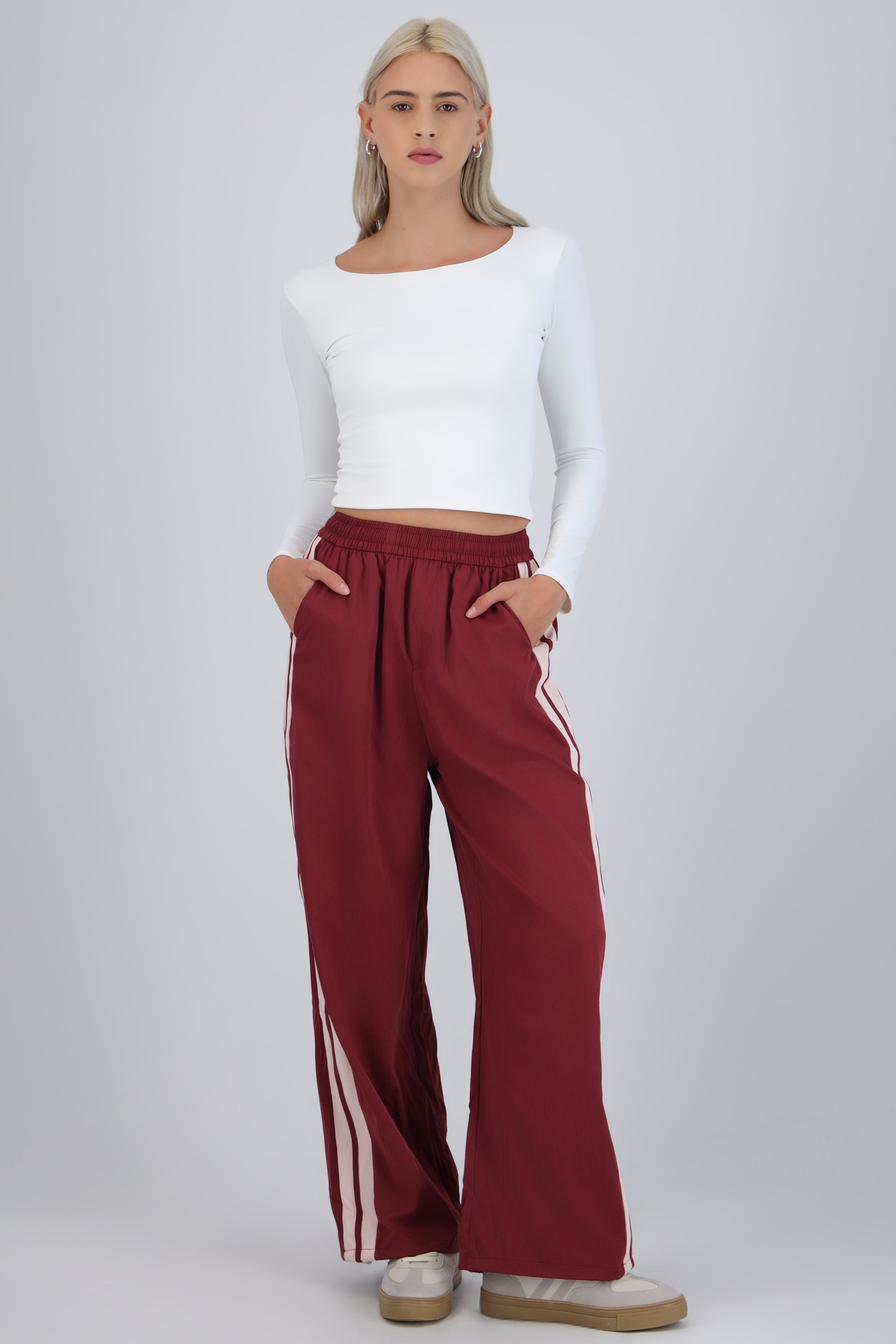 Pantalon rayas en costados